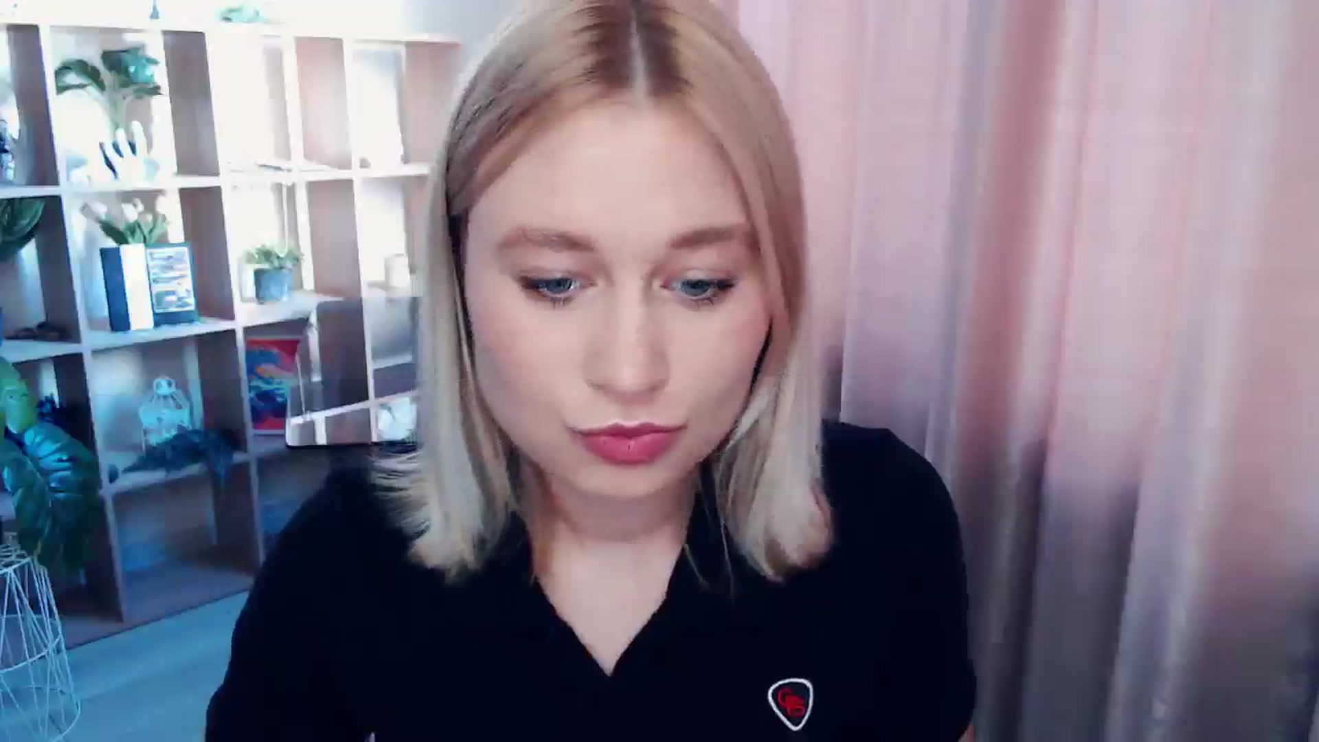 Gallery image thumbnail from Kukla_kolduna's myfreecams stream on, 07/03/2025, 16:16 image 11 of 20