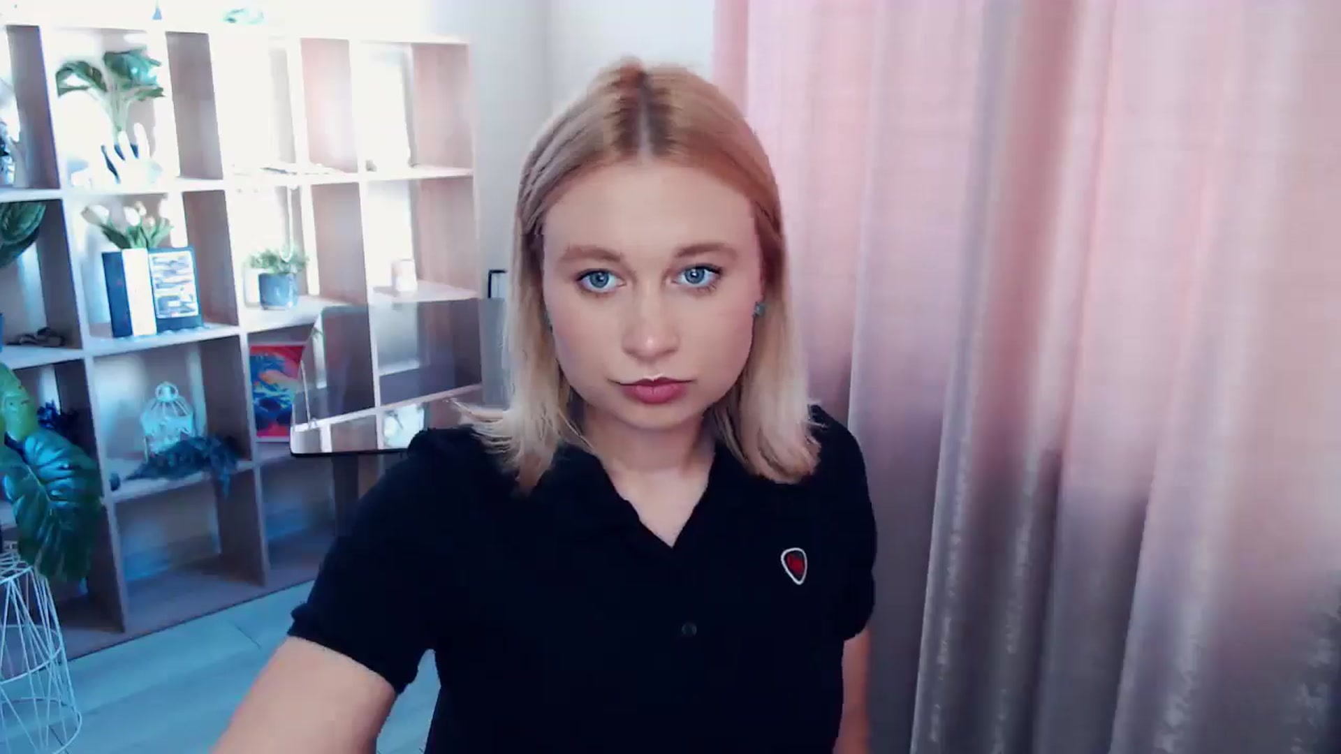 Gallery image thumbnail from Kukla_kolduna's myfreecams stream on, 07/03/2025, 16:16 image 5 of 20