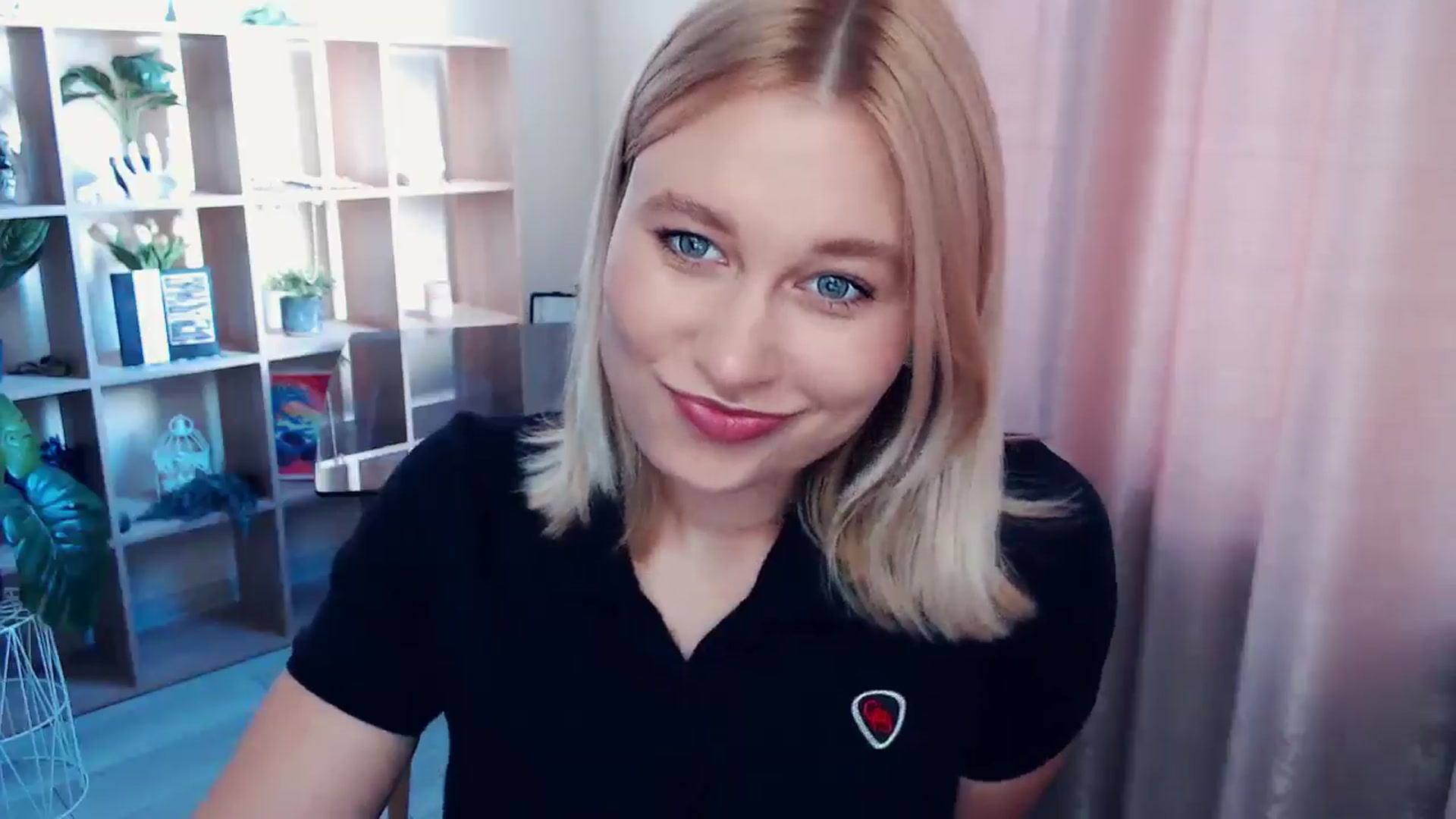 Gallery image thumbnail from Kukla_kolduna's myfreecams stream on, 07/03/2025, 16:16 image 10 of 20