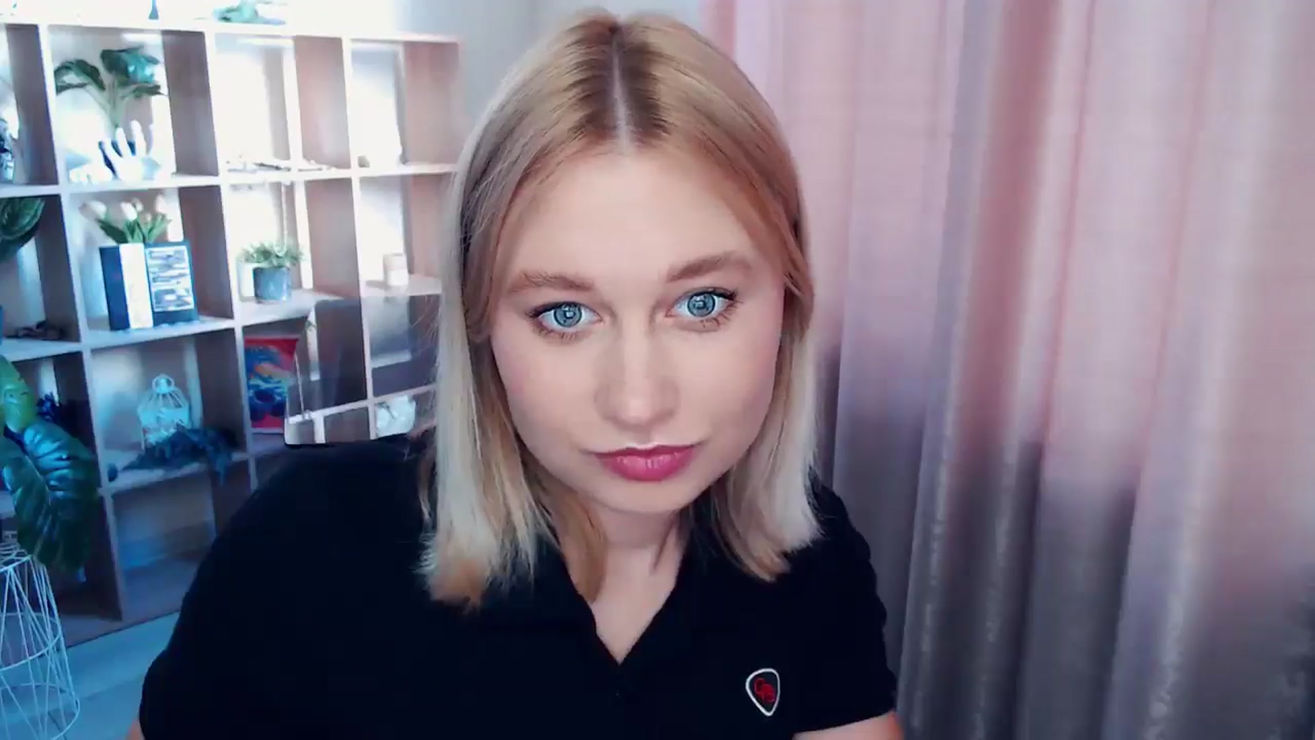 Gallery image thumbnail from Kukla_kolduna's myfreecams stream on, 07/03/2025, 16:16 image 17 of 20