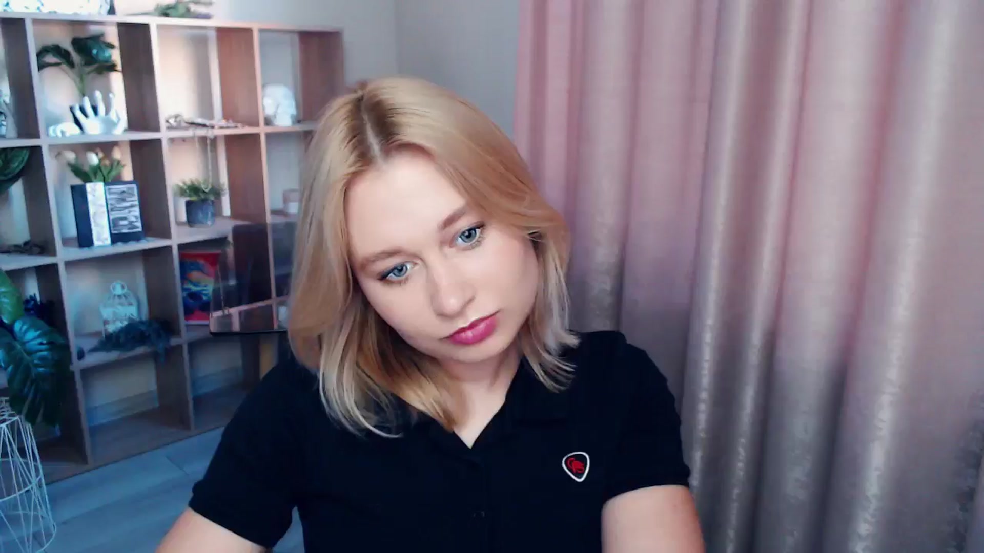 Gallery image thumbnail from Kukla_kolduna's myfreecams stream on, 07/03/2025, 17:50 image 17 of 20