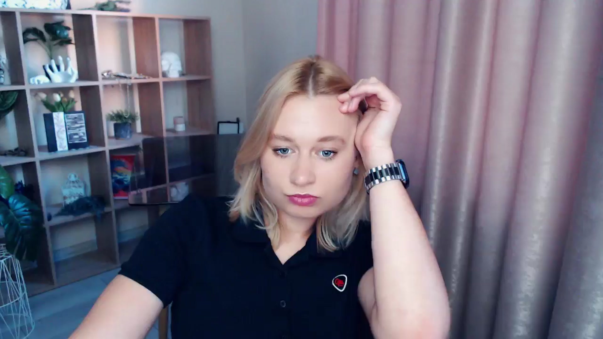 Gallery image thumbnail from Kukla_kolduna's myfreecams stream on, 07/03/2025, 17:50 image 20 of 20