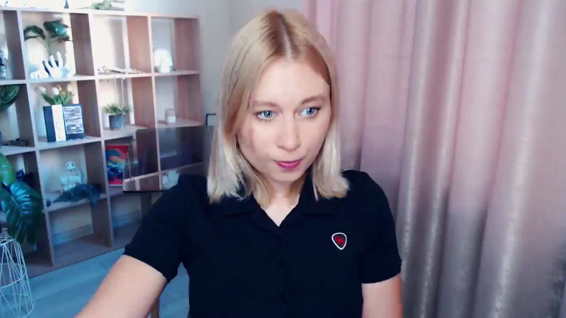 Gallery image thumbnail from Kukla_kolduna's myfreecams stream on, 07/03/2025, 17:50 image 12 of 20