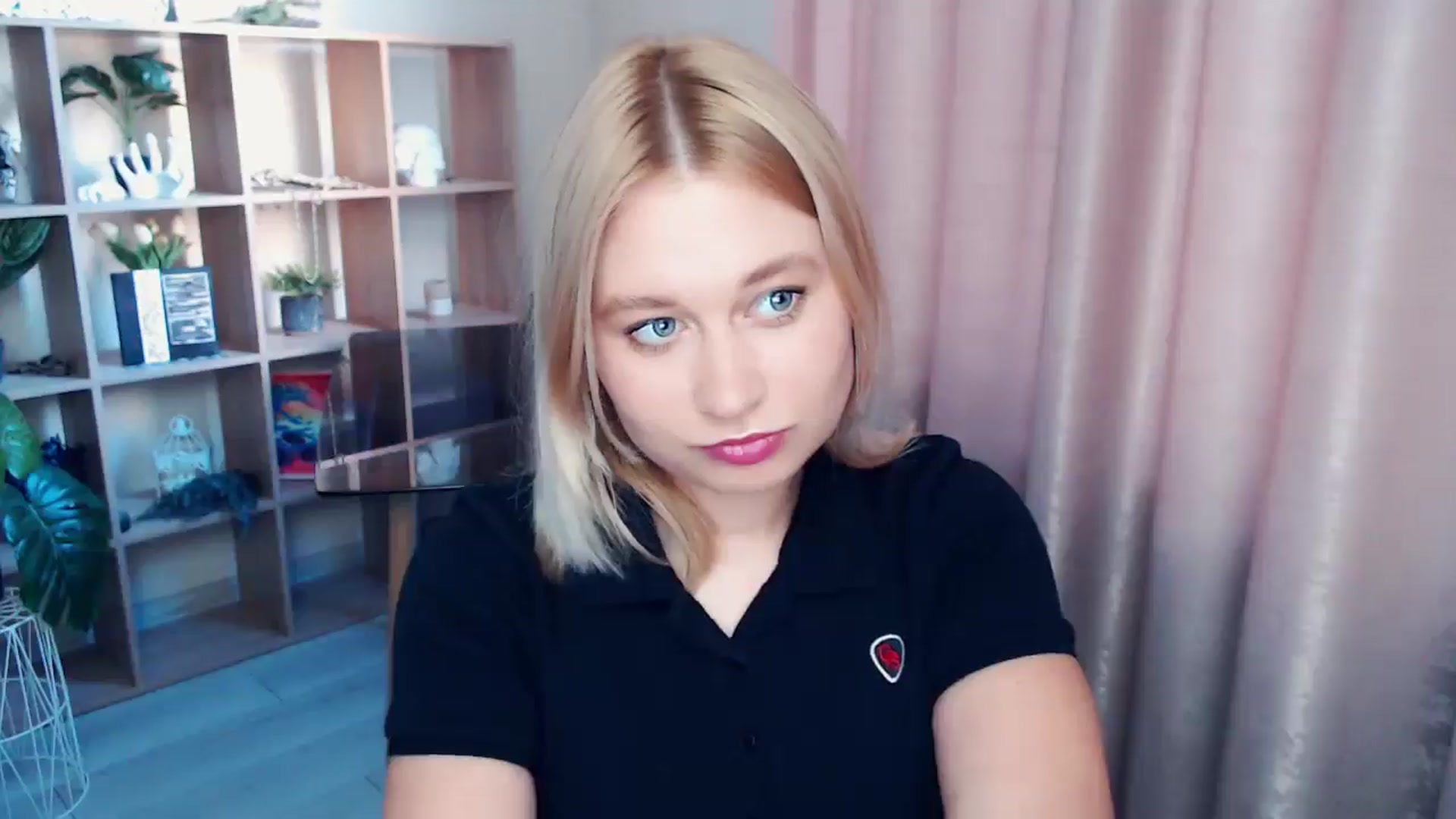 Gallery image thumbnail from Kukla_kolduna's myfreecams stream on, 07/03/2025, 17:50 image 13 of 20