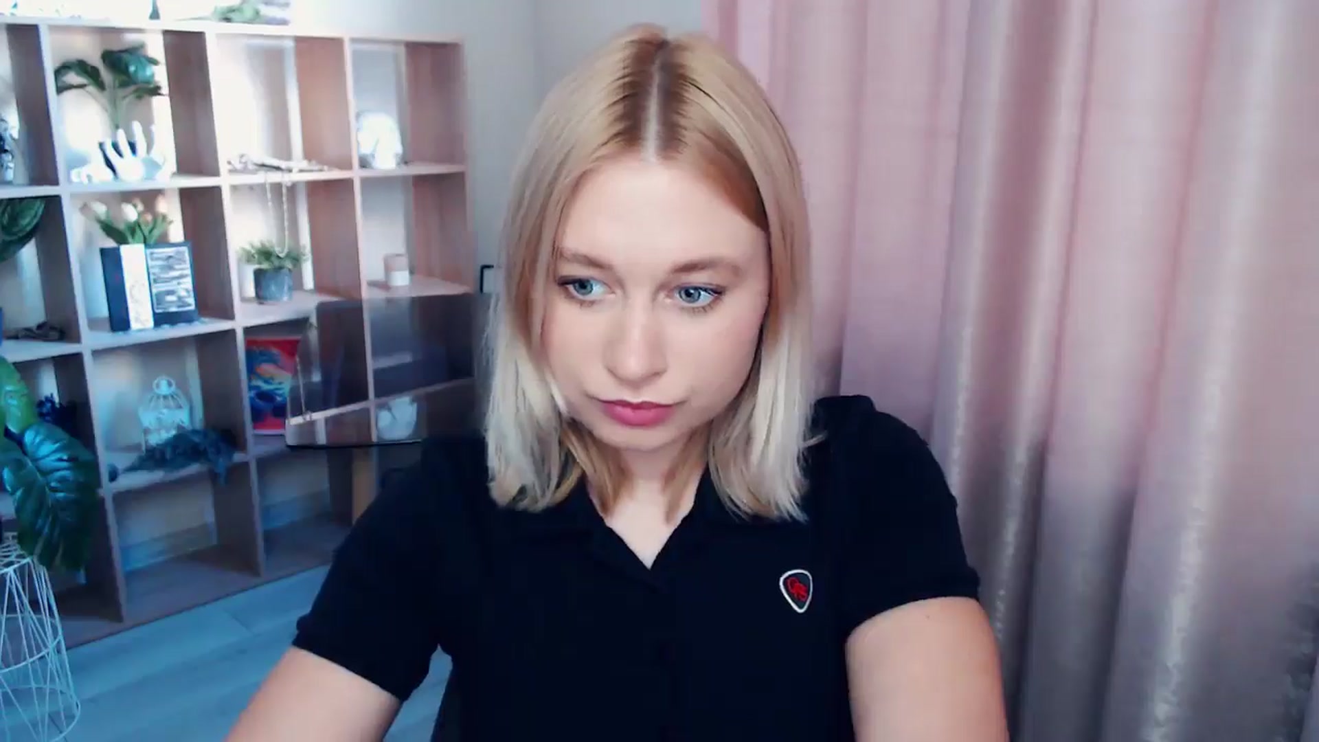 Gallery image thumbnail from Kukla_kolduna's myfreecams stream on, 07/03/2025, 17:50 image 8 of 20