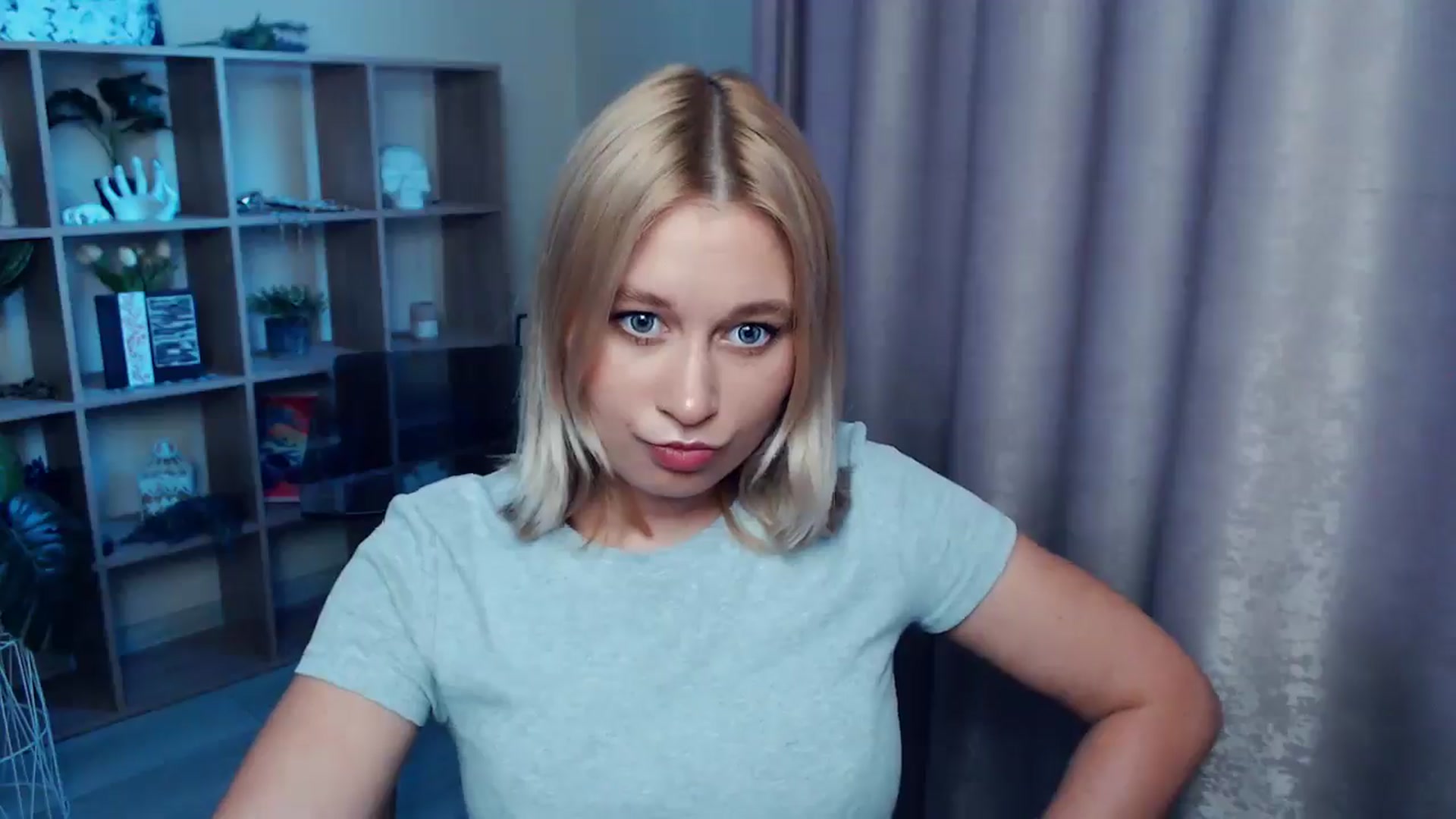 Gallery image thumbnail from Kukla_kolduna's myfreecams stream on, 07/04/2025, 18:03 image 12 of 20