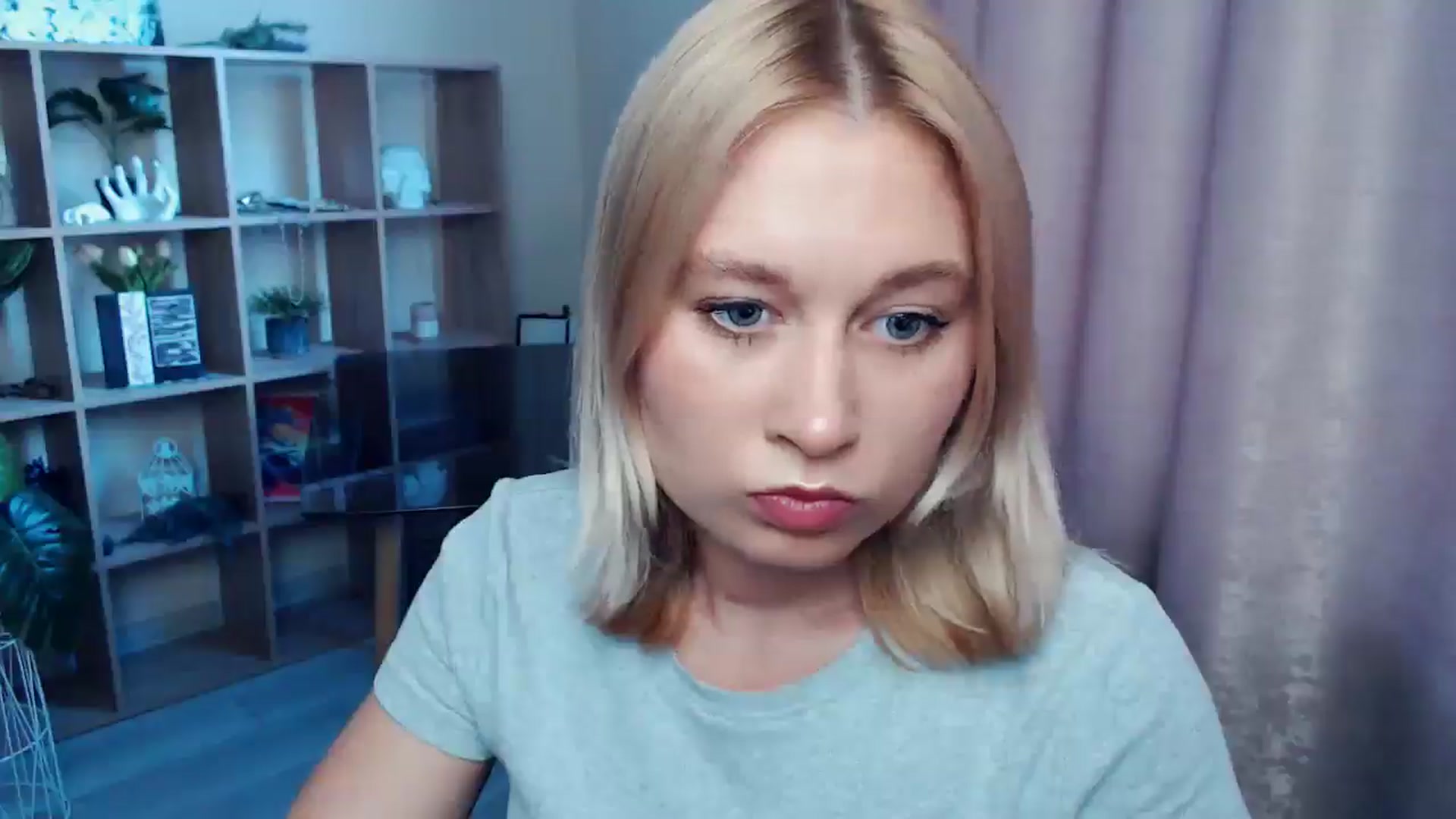 Gallery image thumbnail from Kukla_kolduna's myfreecams stream on, 07/04/2025, 18:03 image 2 of 20