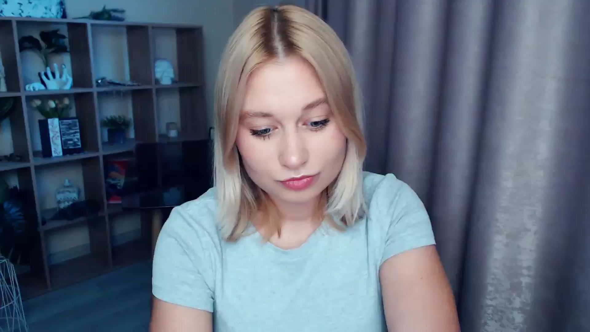 Gallery image thumbnail from Kukla_kolduna's myfreecams stream on, 07/04/2025, 18:03 image 19 of 20