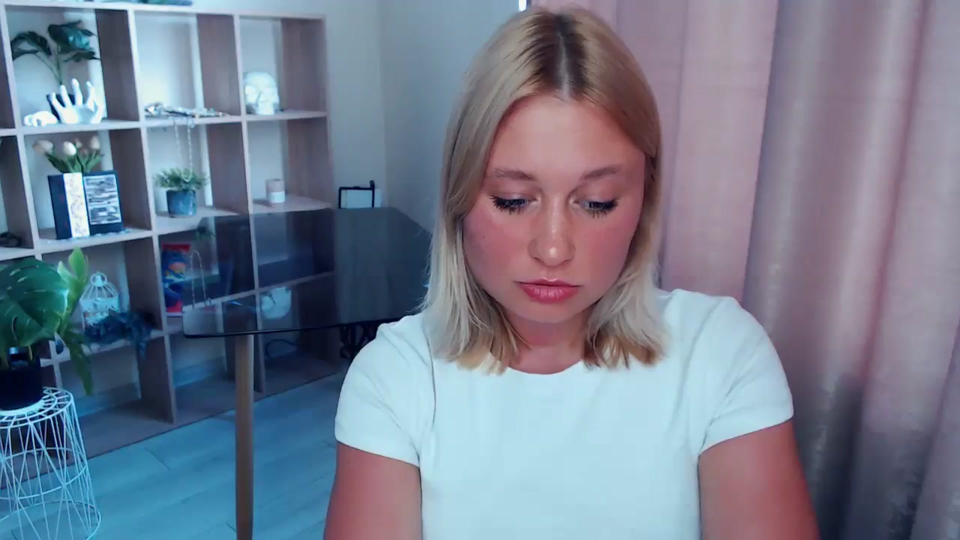 Gallery image thumbnail from Kukla_kolduna's myfreecams stream on, 07/06/2025, 16:21 image 20 of 20
