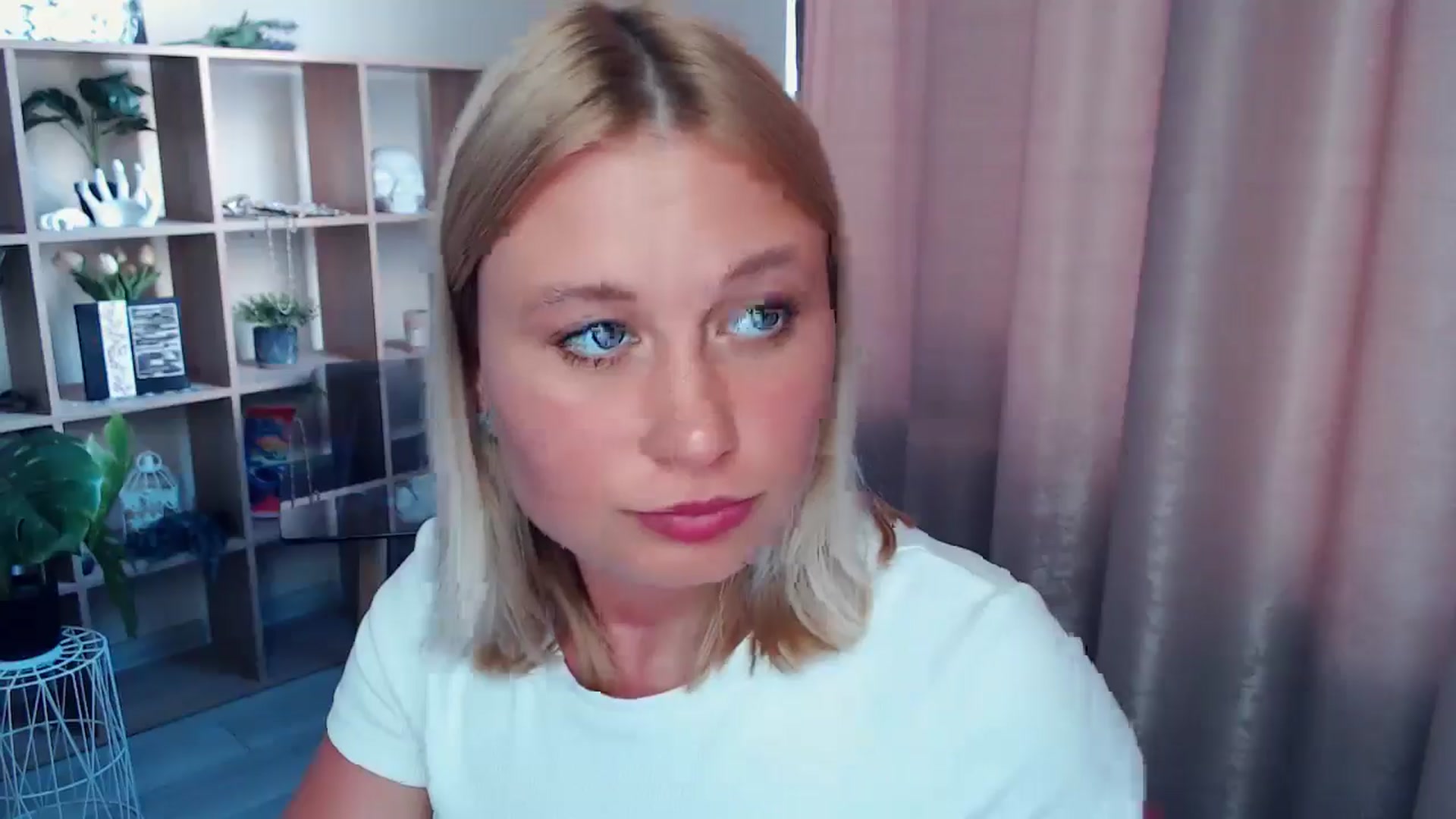 Gallery image thumbnail from Kukla_kolduna's myfreecams stream on, 07/06/2025, 18:15 image 3 of 20