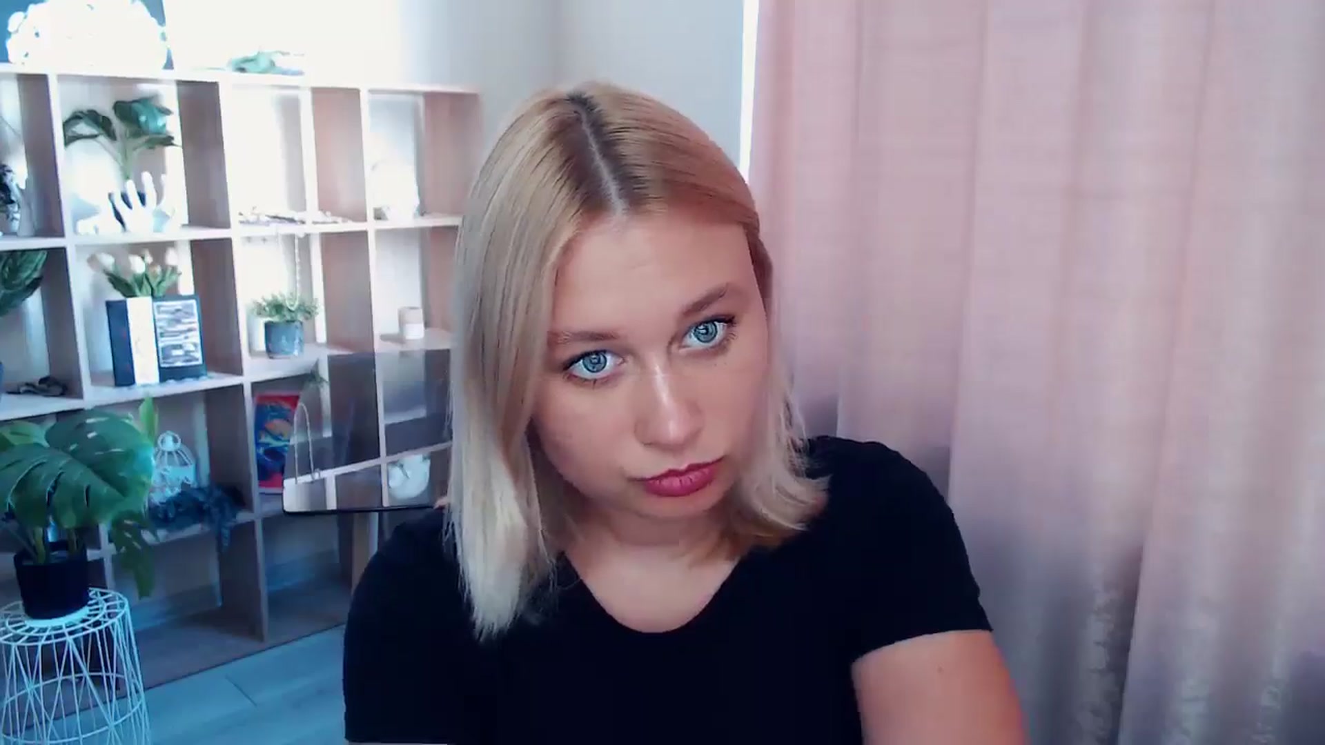 Gallery image thumbnail from Kukla_kolduna's myfreecams stream on, 07/09/2025, 15:26 image 20 of 20