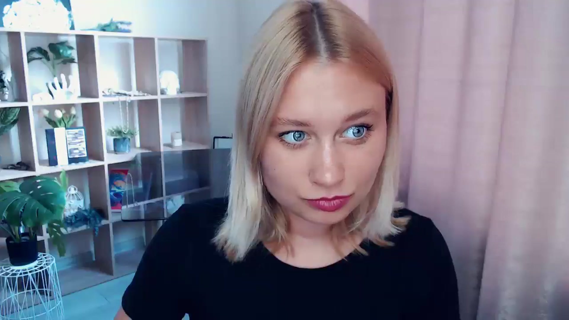 Gallery image thumbnail from Kukla_kolduna's myfreecams stream on, 07/09/2025, 15:26 image 5 of 20