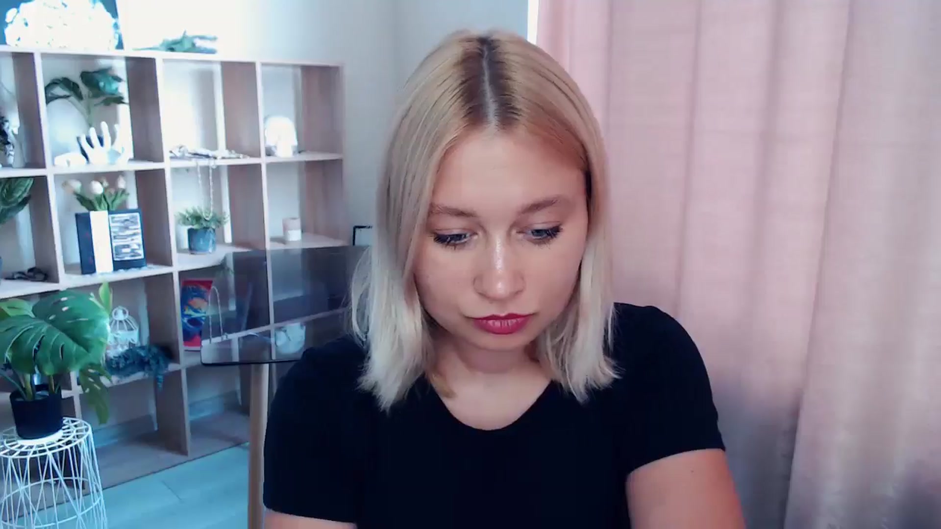 Gallery image thumbnail from Kukla_kolduna's myfreecams stream on, 07/09/2025, 15:26 image 11 of 20
