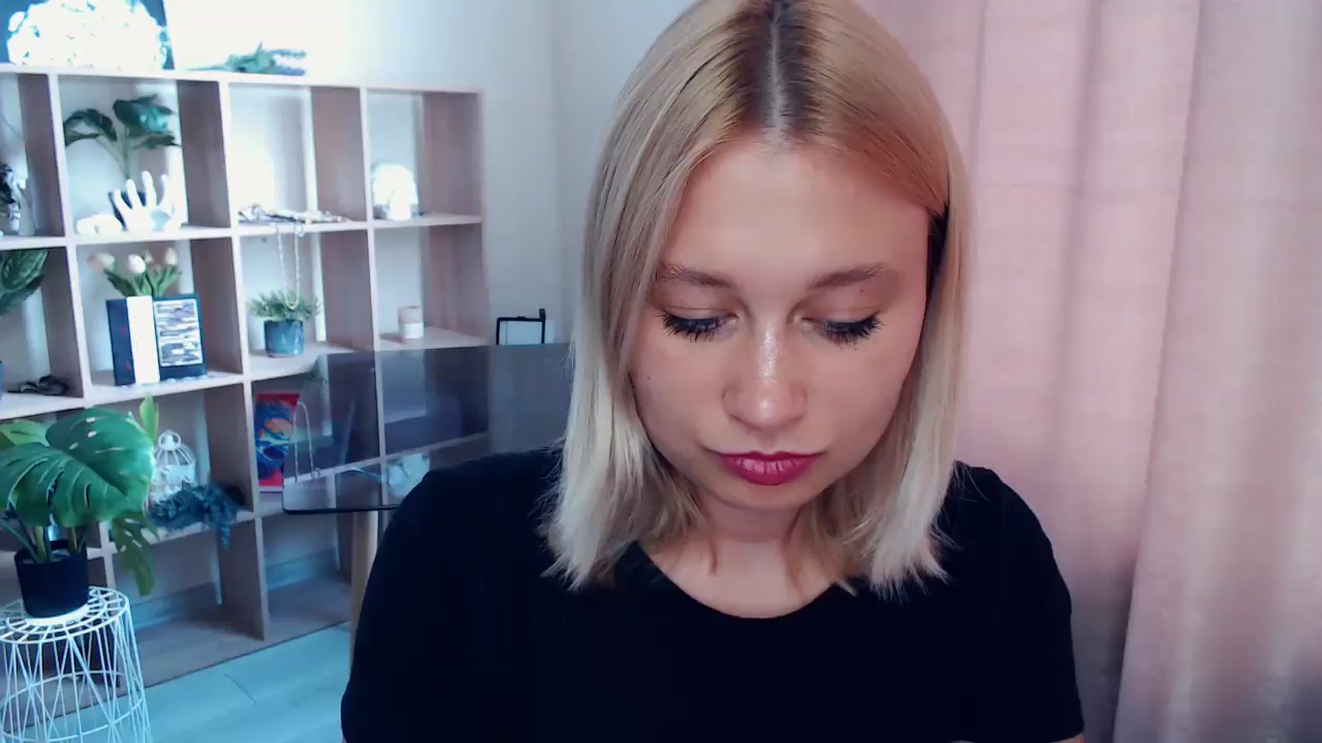 Gallery image thumbnail from Kukla_kolduna's myfreecams stream on, 07/09/2025, 15:26 image 1 of 20