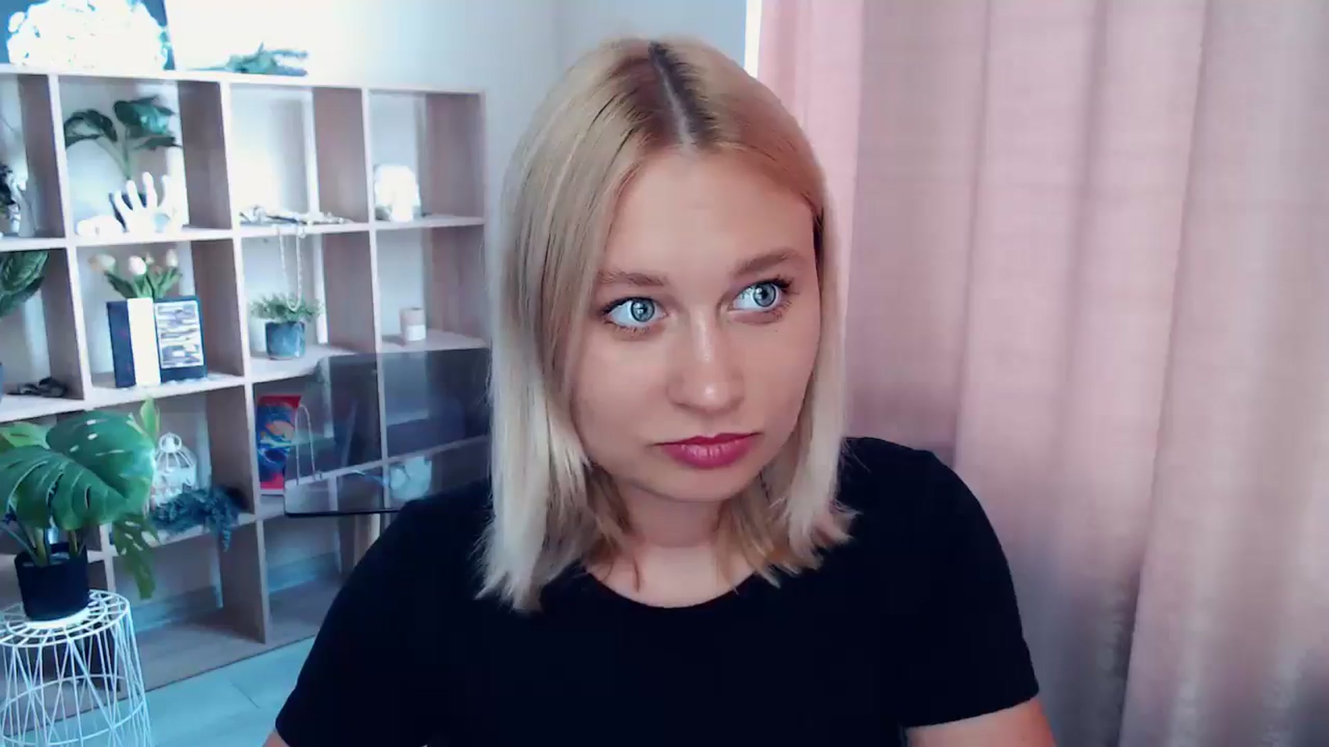 Gallery image thumbnail from Kukla_kolduna's myfreecams stream on, 07/09/2025, 15:26 image 2 of 20