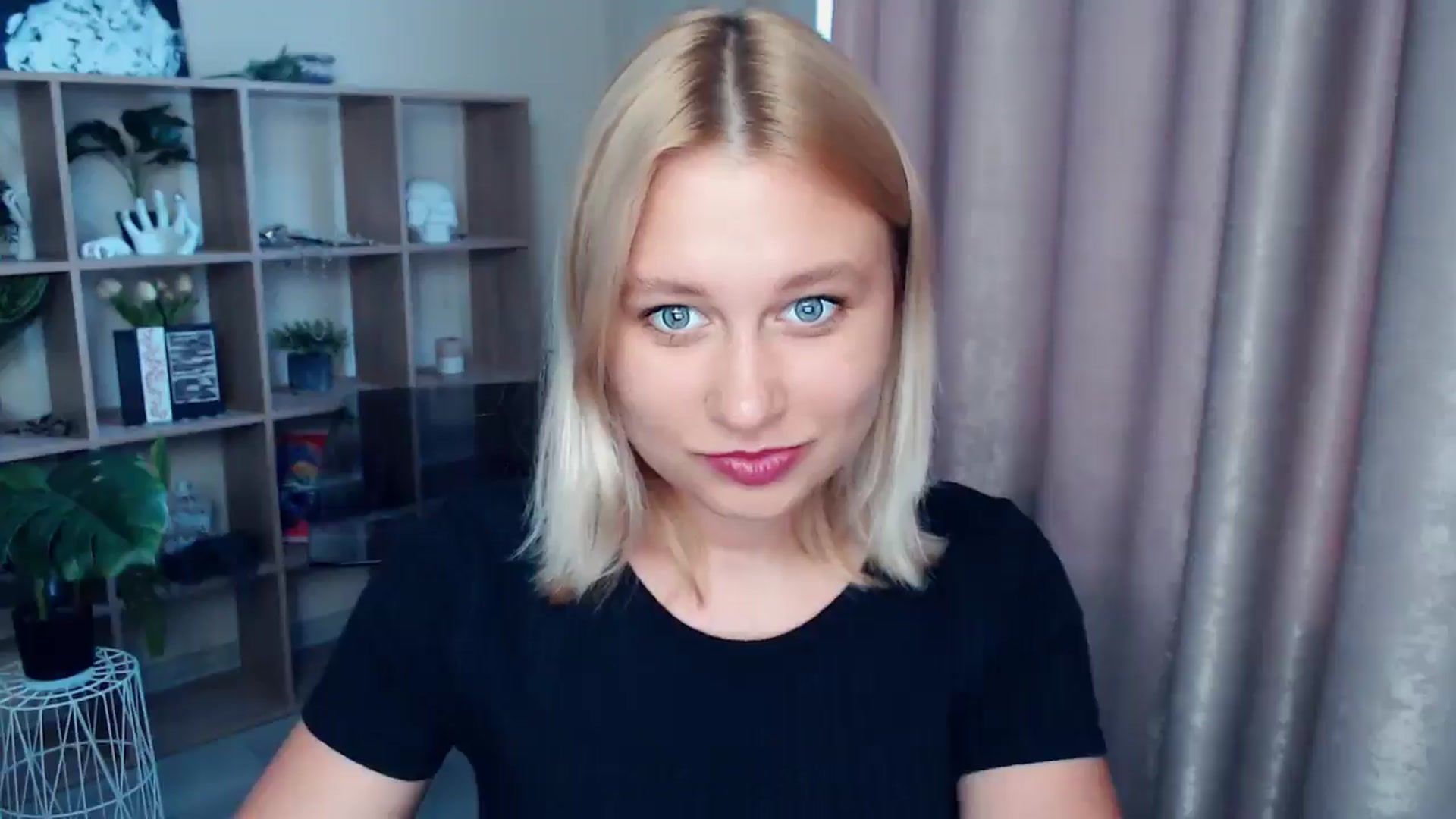 Gallery image thumbnail from Kukla_kolduna's myfreecams stream on, 07/09/2025, 18:10 image 12 of 20