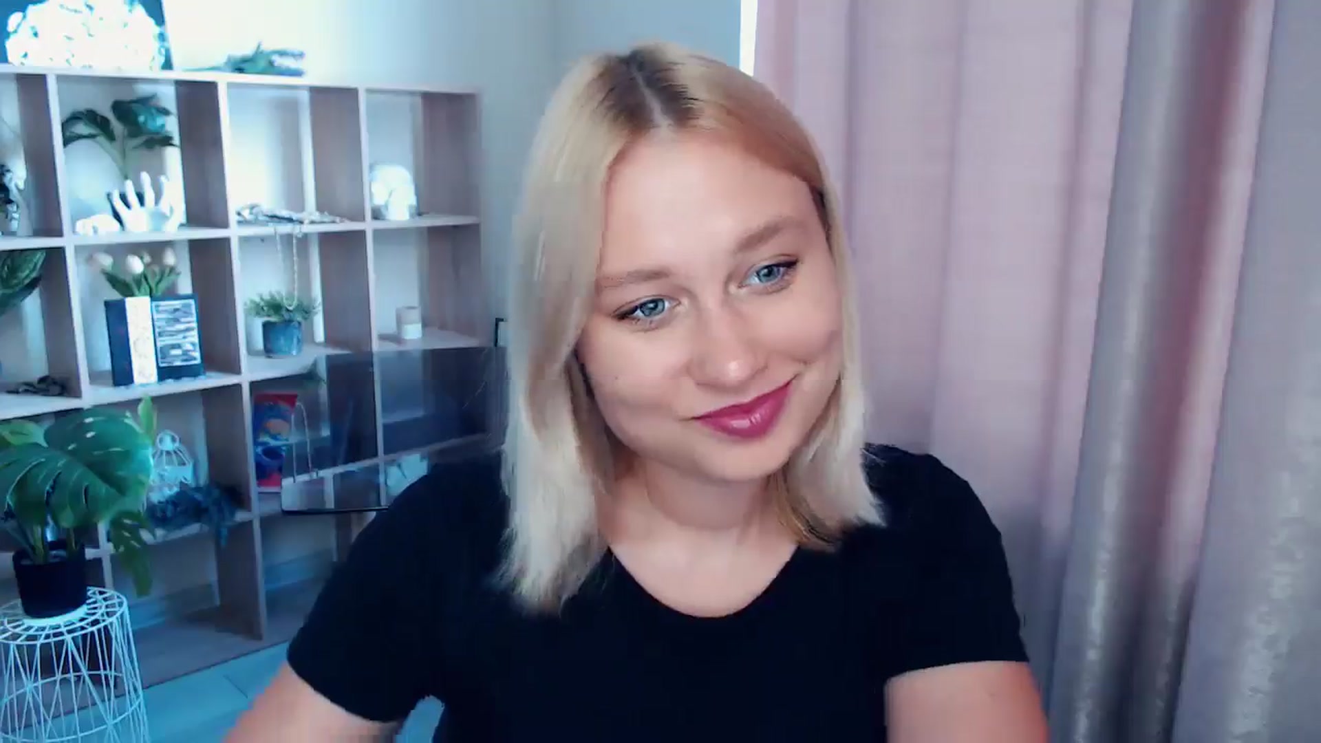 Gallery image thumbnail from Kukla_kolduna's myfreecams stream on, 07/09/2025, 18:10 image 3 of 20