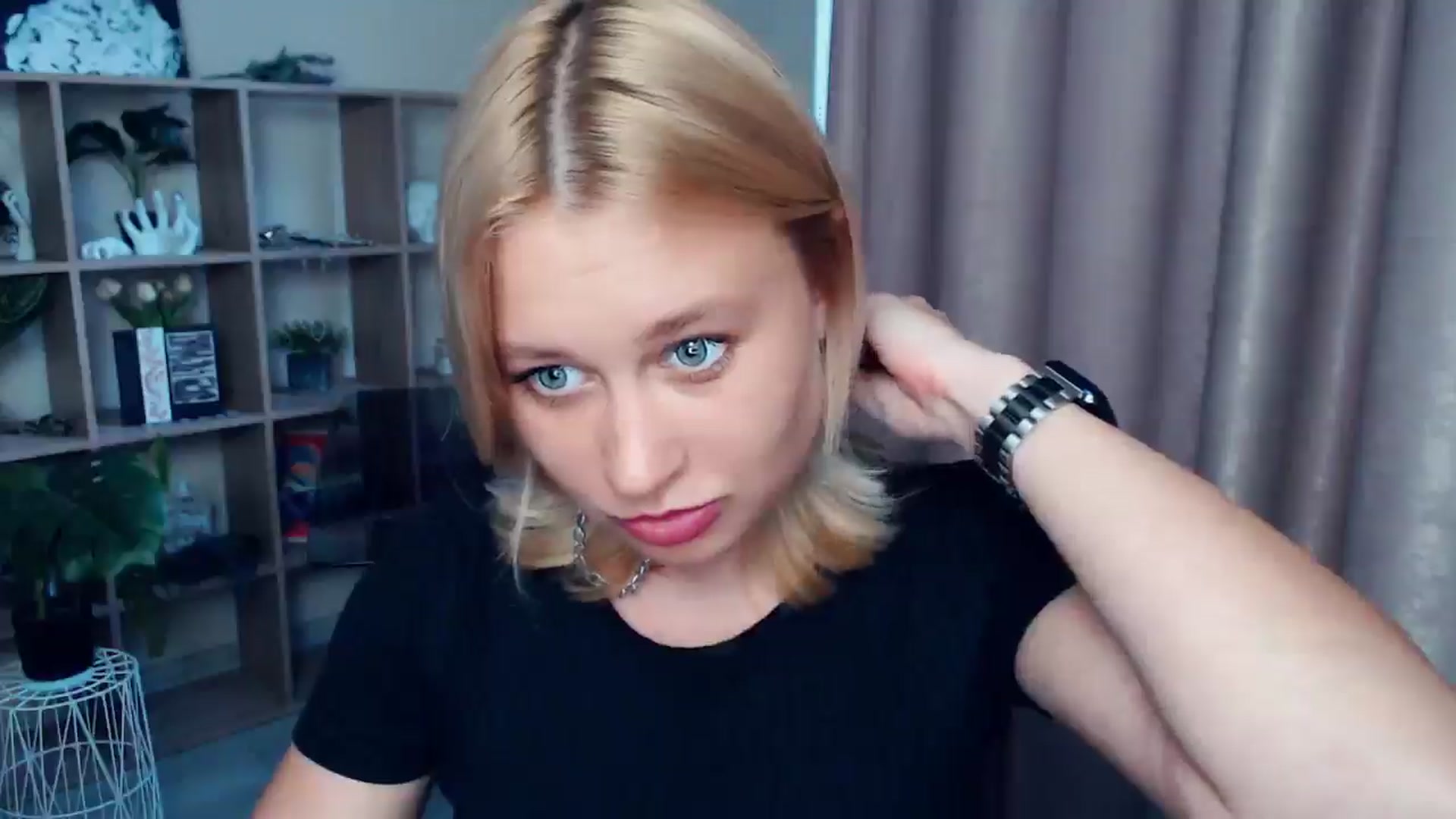 Gallery image thumbnail from Kukla_kolduna's myfreecams stream on, 07/09/2025, 18:10 image 14 of 20