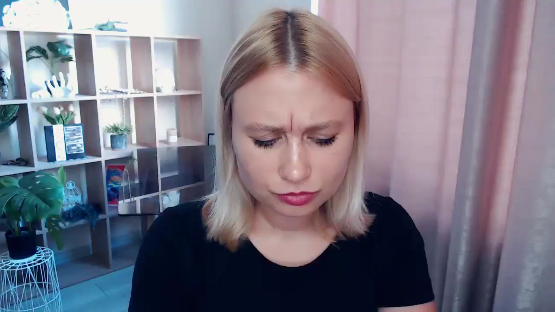Gallery image thumbnail from Kukla_kolduna's myfreecams stream on, 07/09/2025, 18:10 image 1 of 20