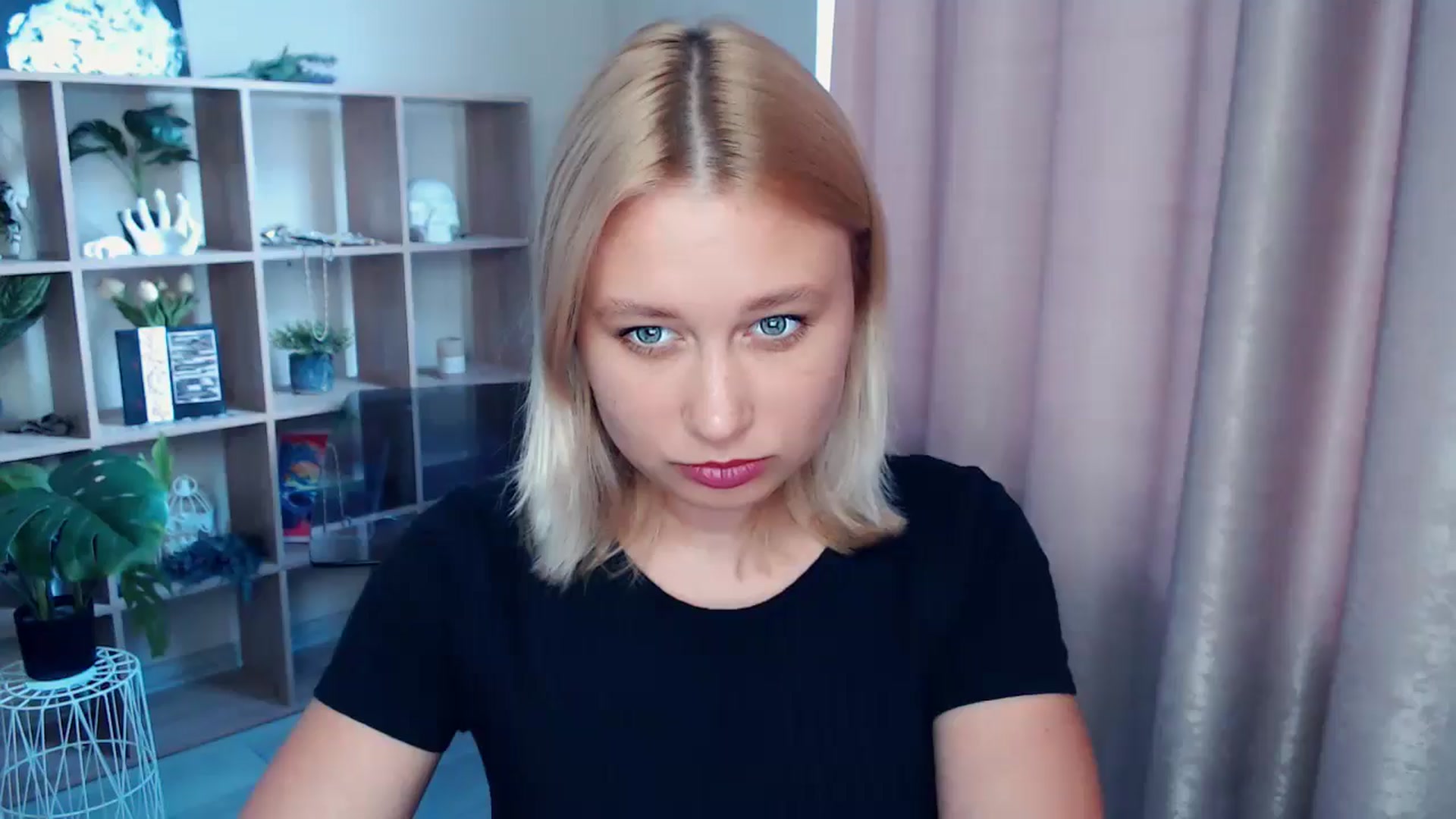 Gallery image thumbnail from Kukla_kolduna's myfreecams stream on, 07/09/2025, 18:10 image 8 of 20