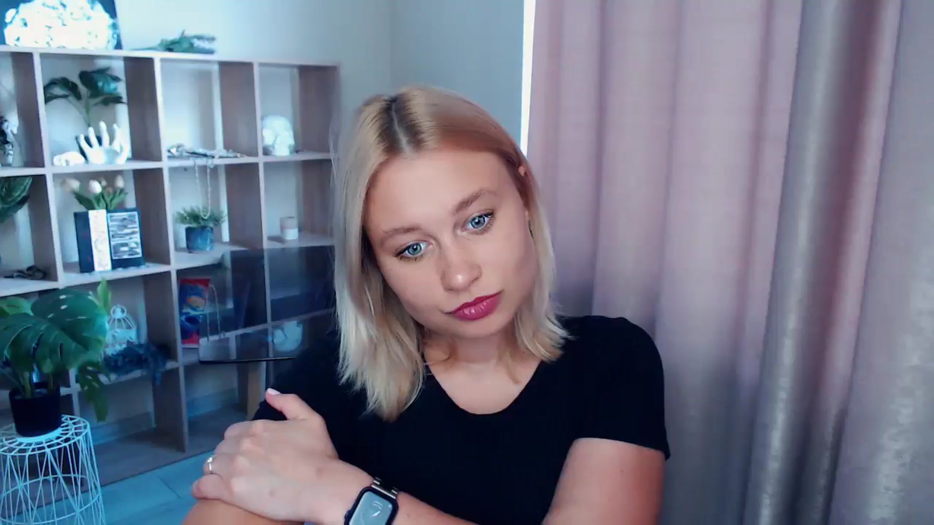 Gallery image thumbnail from Kukla_kolduna's myfreecams stream on, 07/09/2025, 18:10 image 6 of 20