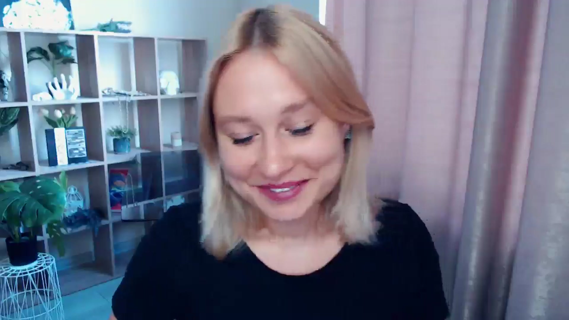 Gallery image thumbnail from Kukla_kolduna's myfreecams stream on, 07/09/2025, 18:10 image 4 of 20