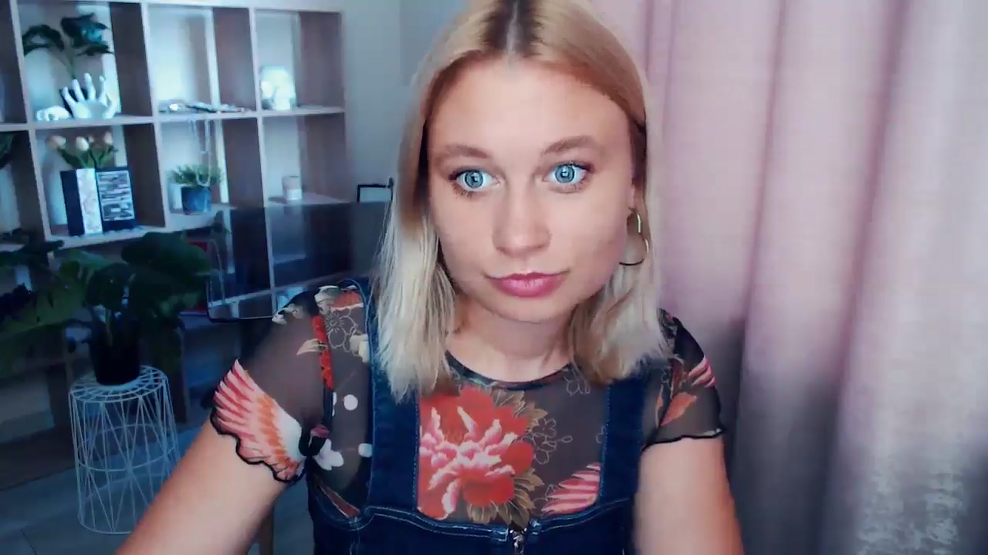 Gallery image thumbnail from Kukla_kolduna's myfreecams stream on, 07/10/2025, 16:36 image 20 of 20