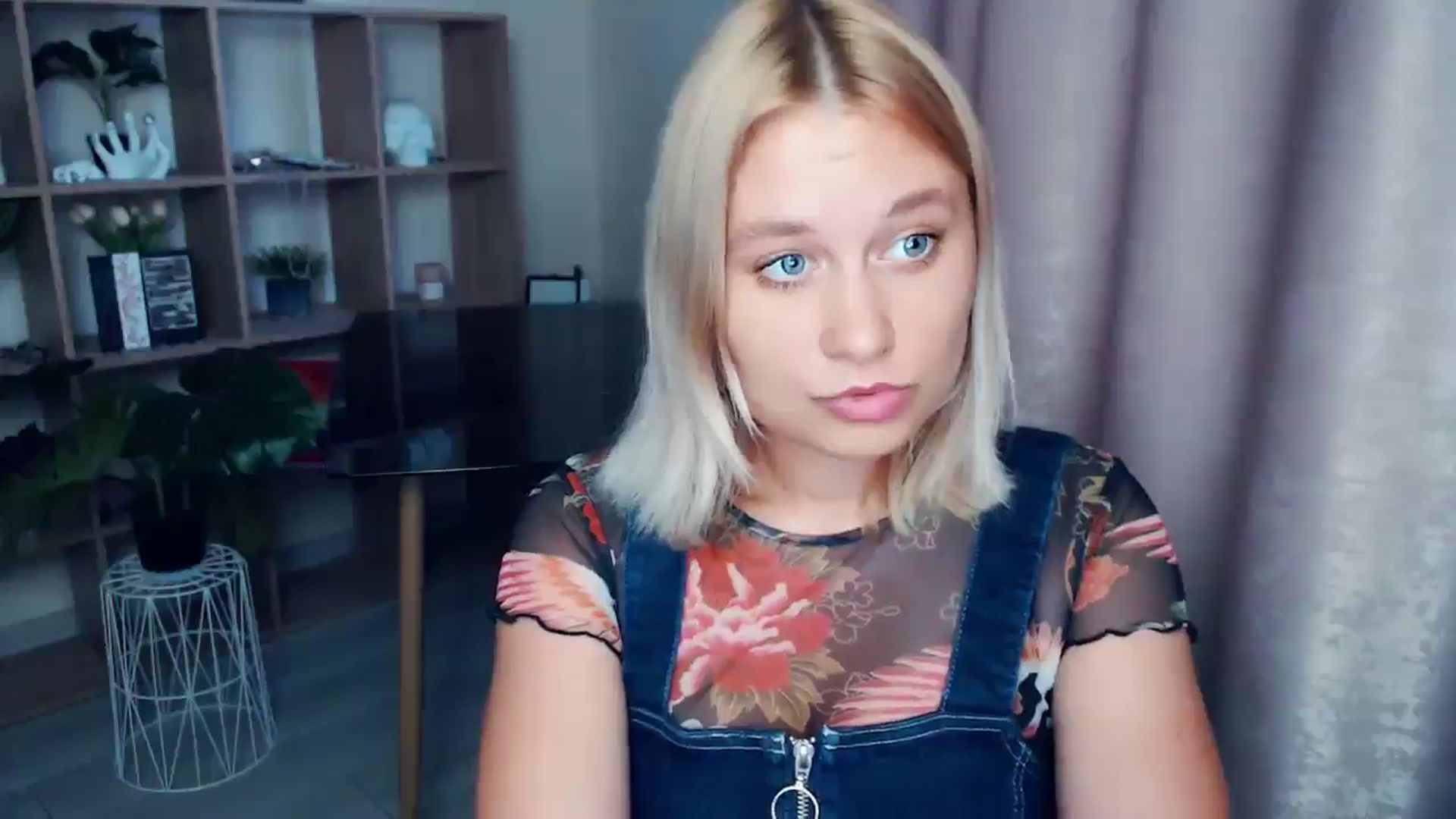 Gallery image thumbnail from Kukla_kolduna's myfreecams stream on, 07/10/2025, 18:35 image 12 of 20