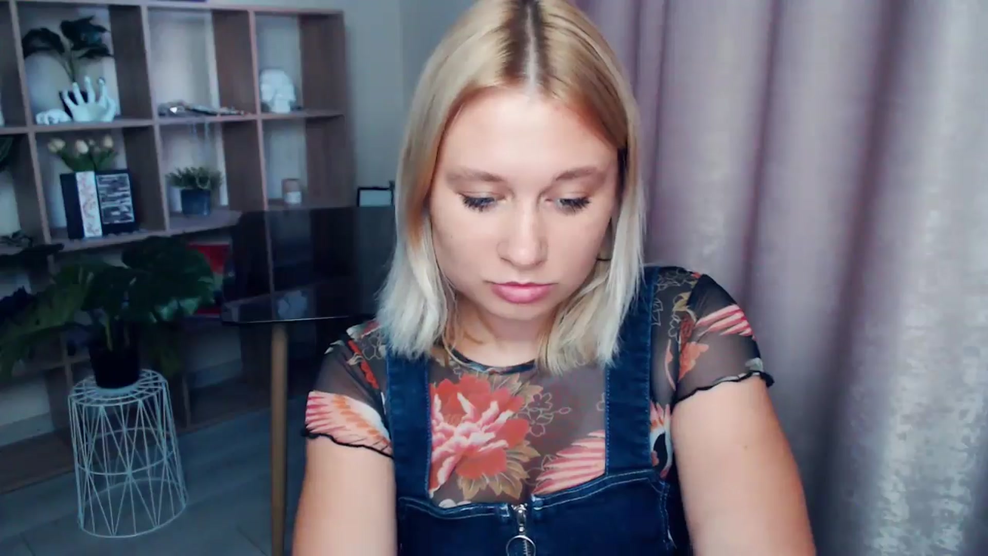 Gallery image thumbnail from Kukla_kolduna's myfreecams stream on, 07/10/2025, 18:35 image 10 of 20