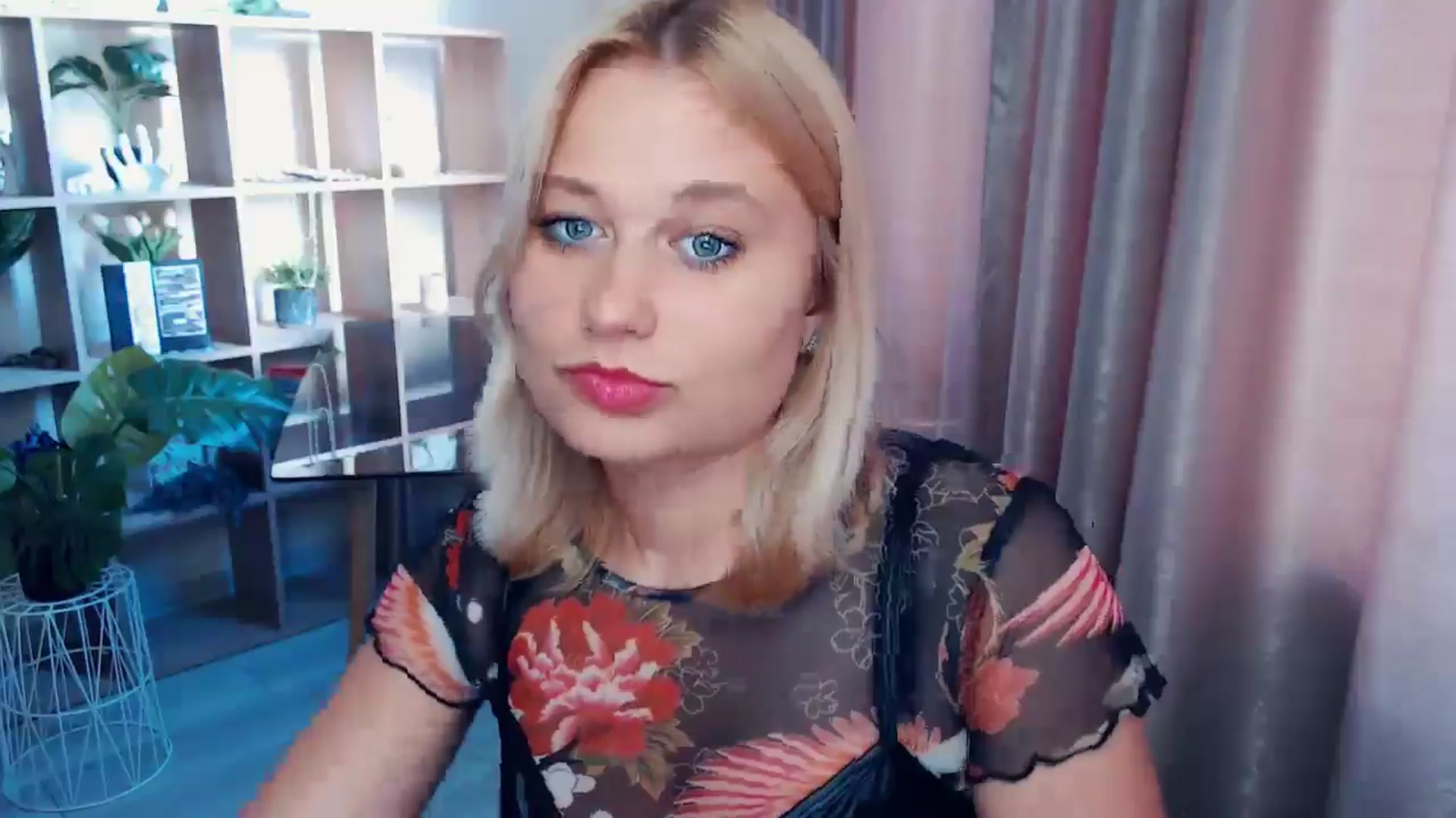 Gallery image thumbnail from Kukla_kolduna's myfreecams stream on, 07/11/2025, 16:52 image 12 of 20