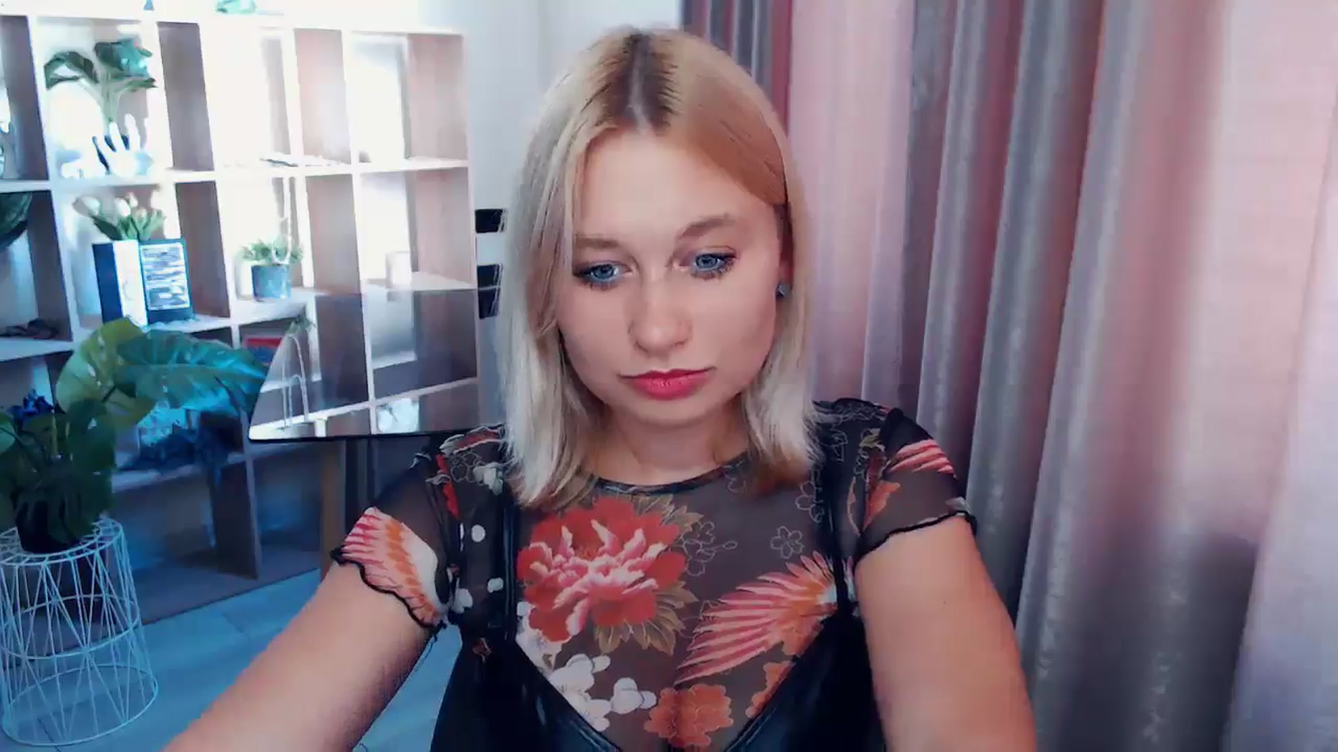 Gallery image thumbnail from Kukla_kolduna's myfreecams stream on, 07/11/2025, 16:52 image 5 of 20