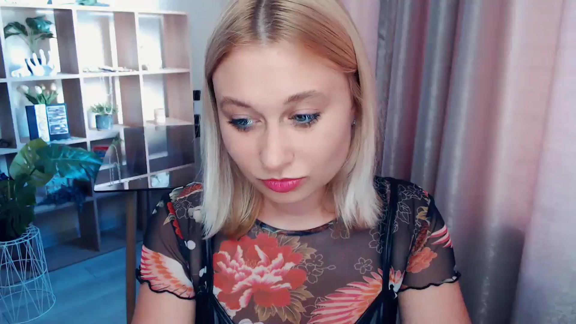 Gallery image thumbnail from Kukla_kolduna's myfreecams stream on, 07/11/2025, 16:52 image 14 of 20