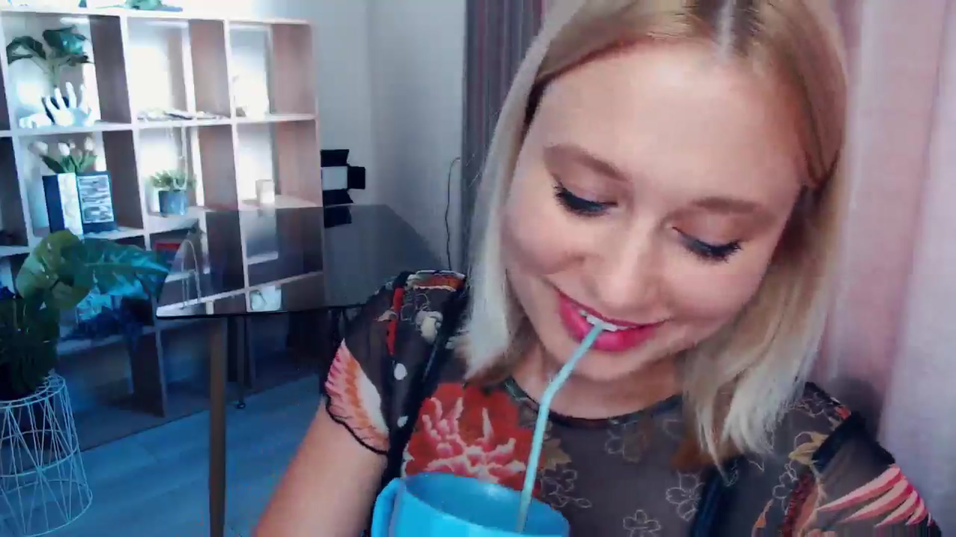Gallery image thumbnail from Kukla_kolduna's myfreecams stream on, 07/11/2025, 16:52 image 15 of 20