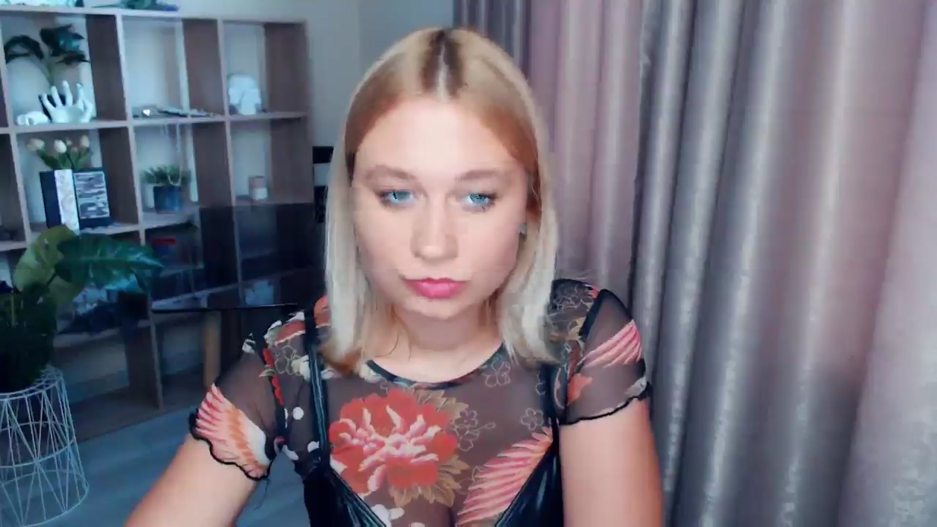 Gallery image thumbnail from Kukla_kolduna's myfreecams stream on, 07/11/2025, 18:15 image 7 of 20