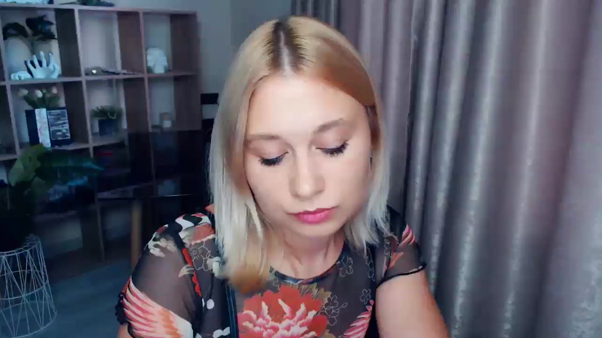 Gallery image thumbnail from Kukla_kolduna's myfreecams stream on, 07/11/2025, 18:15 image 14 of 20