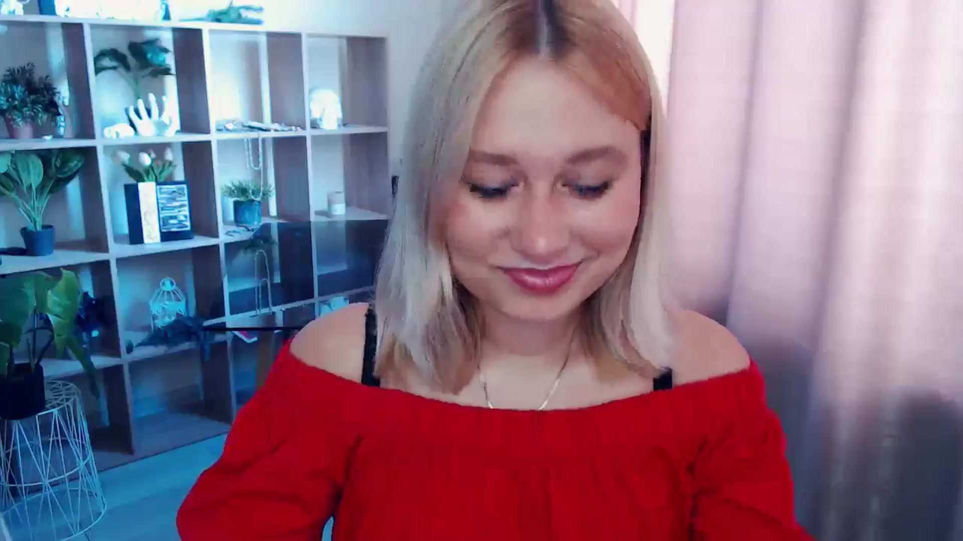 Gallery image thumbnail from Kukla_kolduna's myfreecams stream on, 07/14/2025, 06:51 image 18 of 20