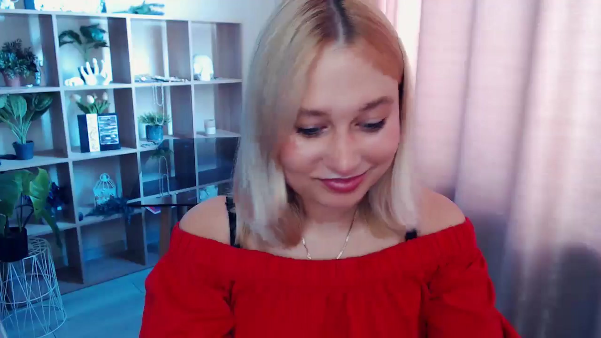 Gallery image thumbnail from Kukla_kolduna's myfreecams stream on, 07/14/2025, 06:51 image 17 of 20