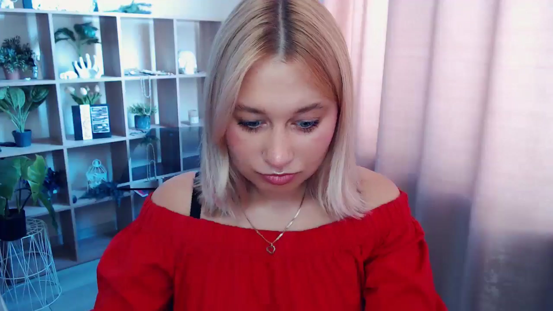Gallery image thumbnail from Kukla_kolduna's myfreecams stream on, 07/14/2025, 08:16 image 6 of 20