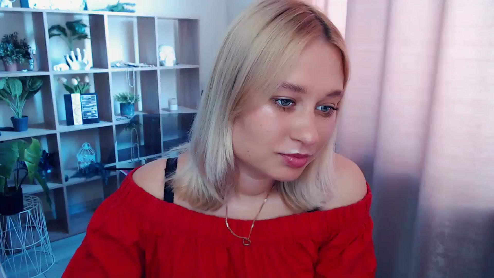 Gallery image thumbnail from Kukla_kolduna's myfreecams stream on, 07/14/2025, 08:16 image 9 of 20