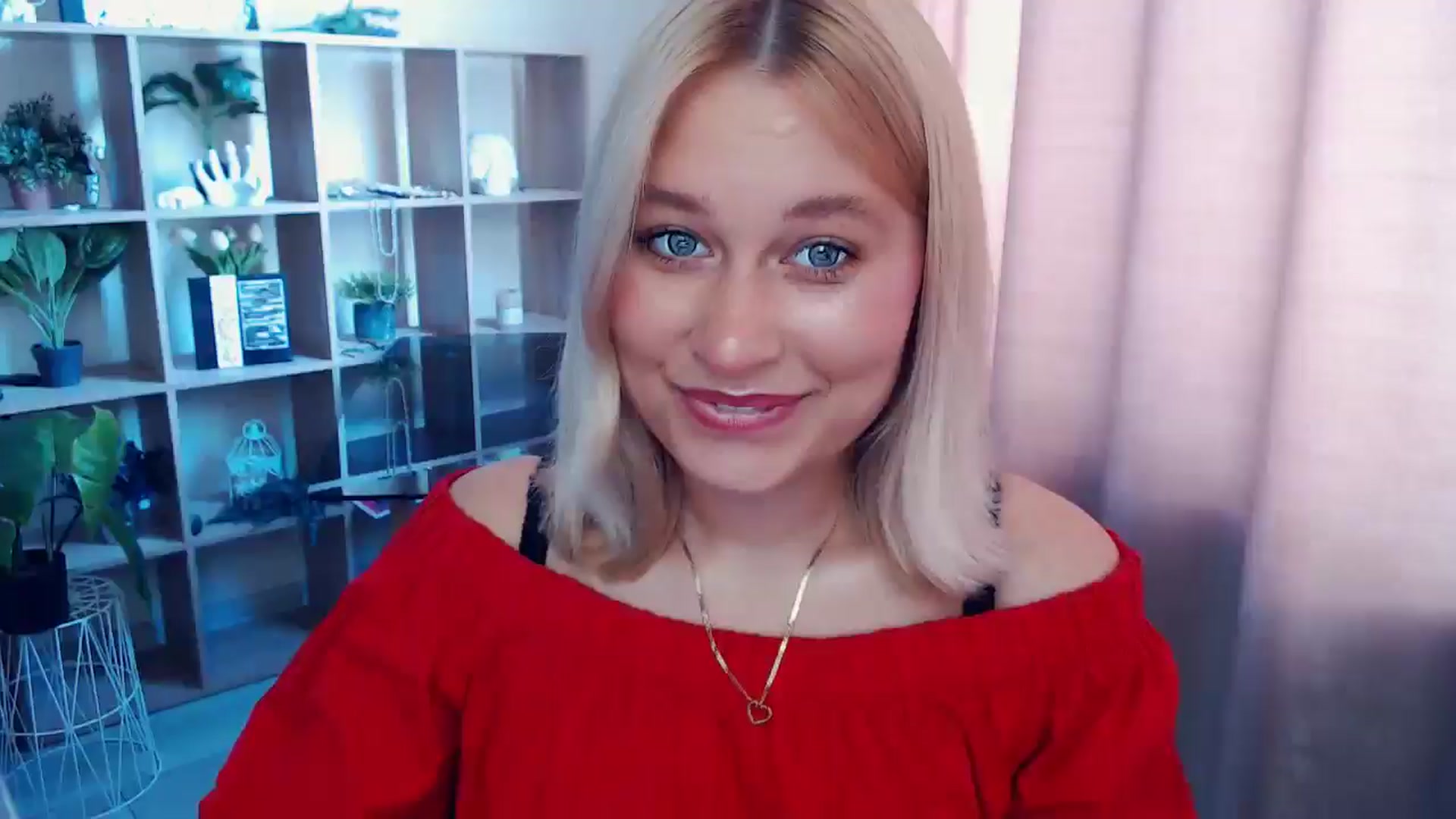 Gallery image thumbnail from Kukla_kolduna's myfreecams stream on, 07/14/2025, 08:16 image 2 of 20