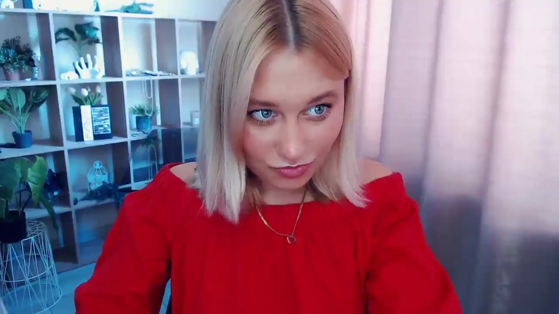 Gallery image thumbnail from Kukla_kolduna's myfreecams stream on, 07/14/2025, 08:16 image 15 of 20