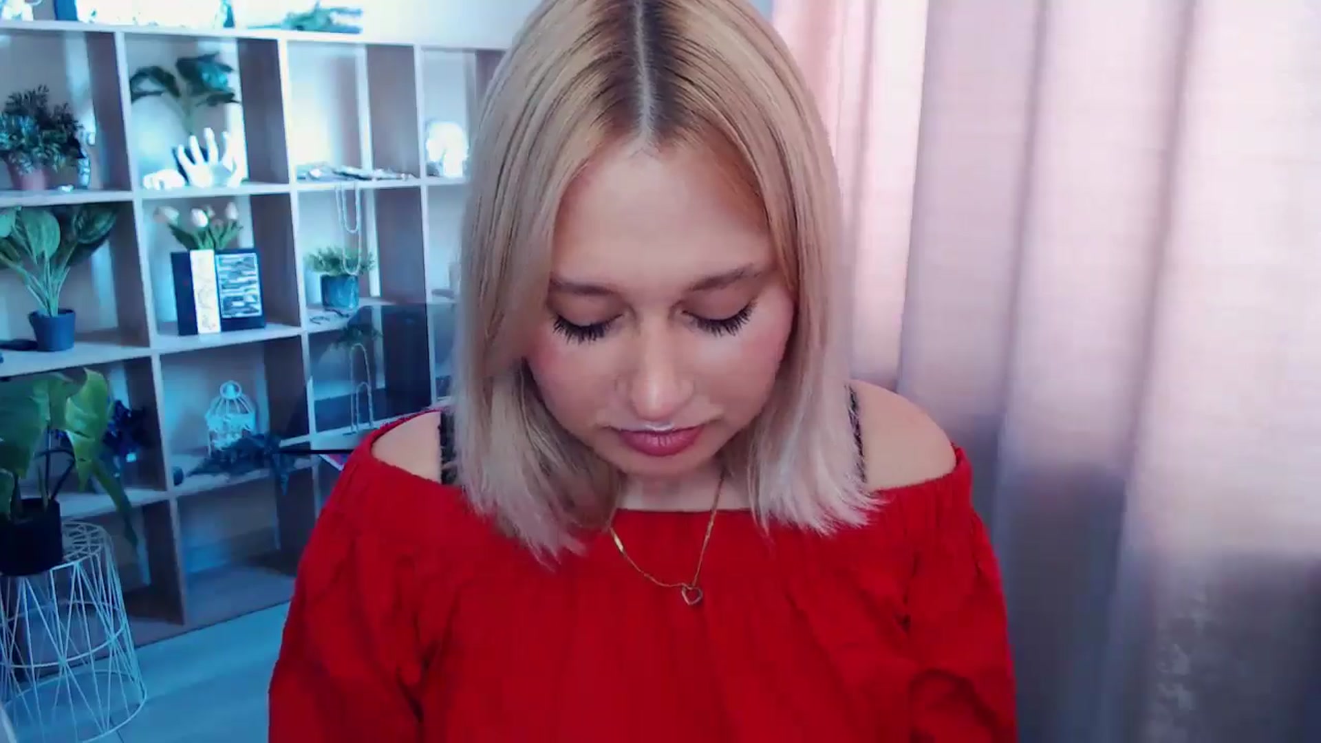 Gallery image thumbnail from Kukla_kolduna's myfreecams stream on, 07/14/2025, 08:16 image 11 of 20