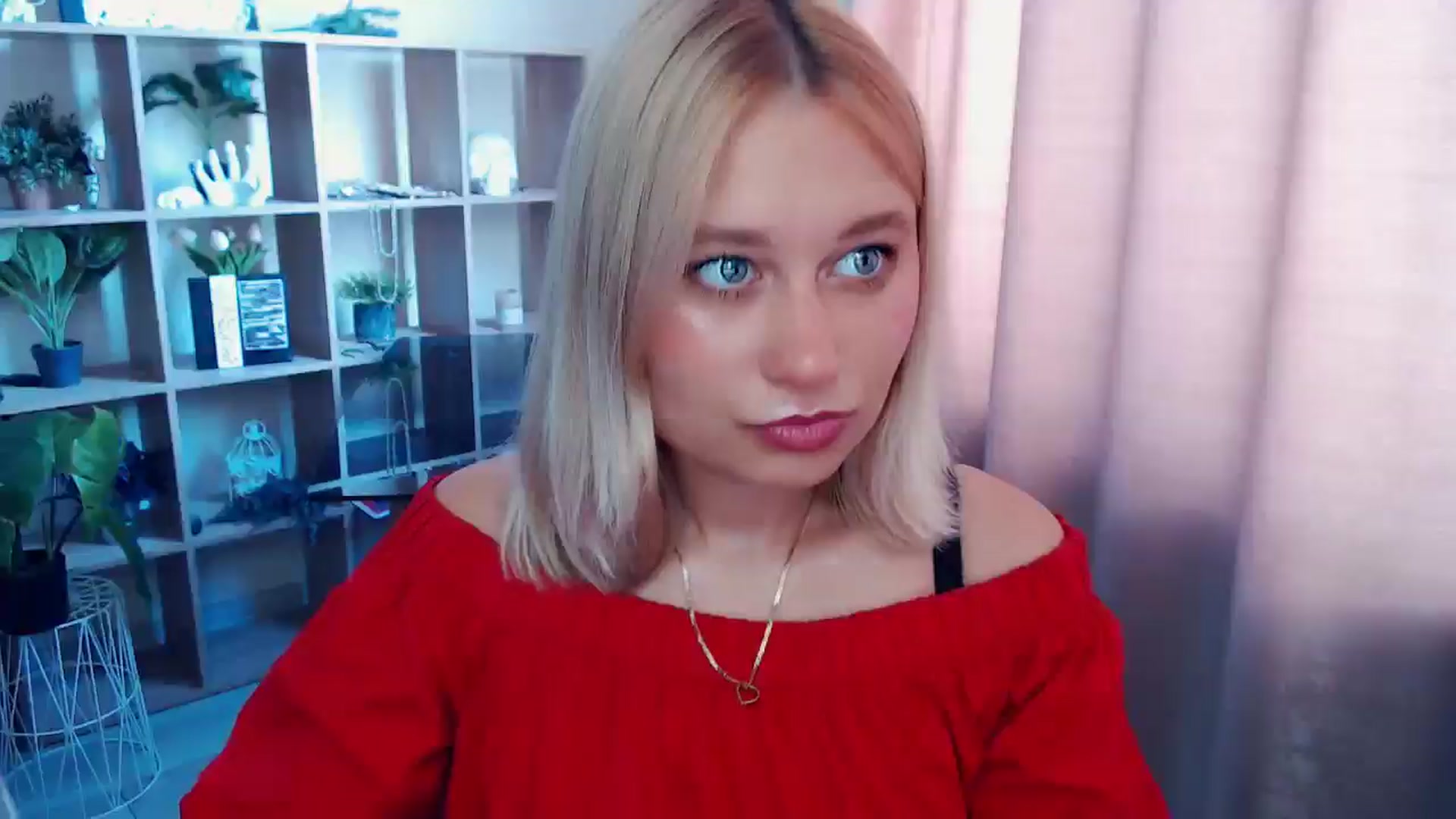 Gallery image thumbnail from Kukla_kolduna's myfreecams stream on, 07/14/2025, 08:16 image 1 of 20
