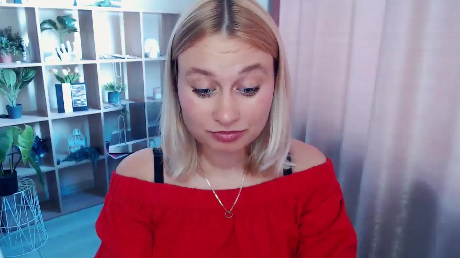 Gallery image thumbnail from Kukla_kolduna's myfreecams stream on, 07/14/2025, 12:32 image 3 of 20