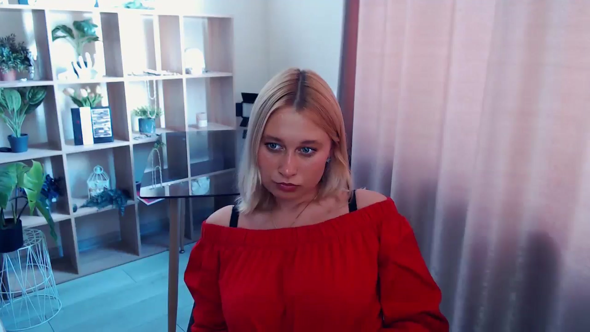 Gallery image thumbnail from Kukla_kolduna's myfreecams stream on, 07/14/2025, 12:32 image 19 of 20