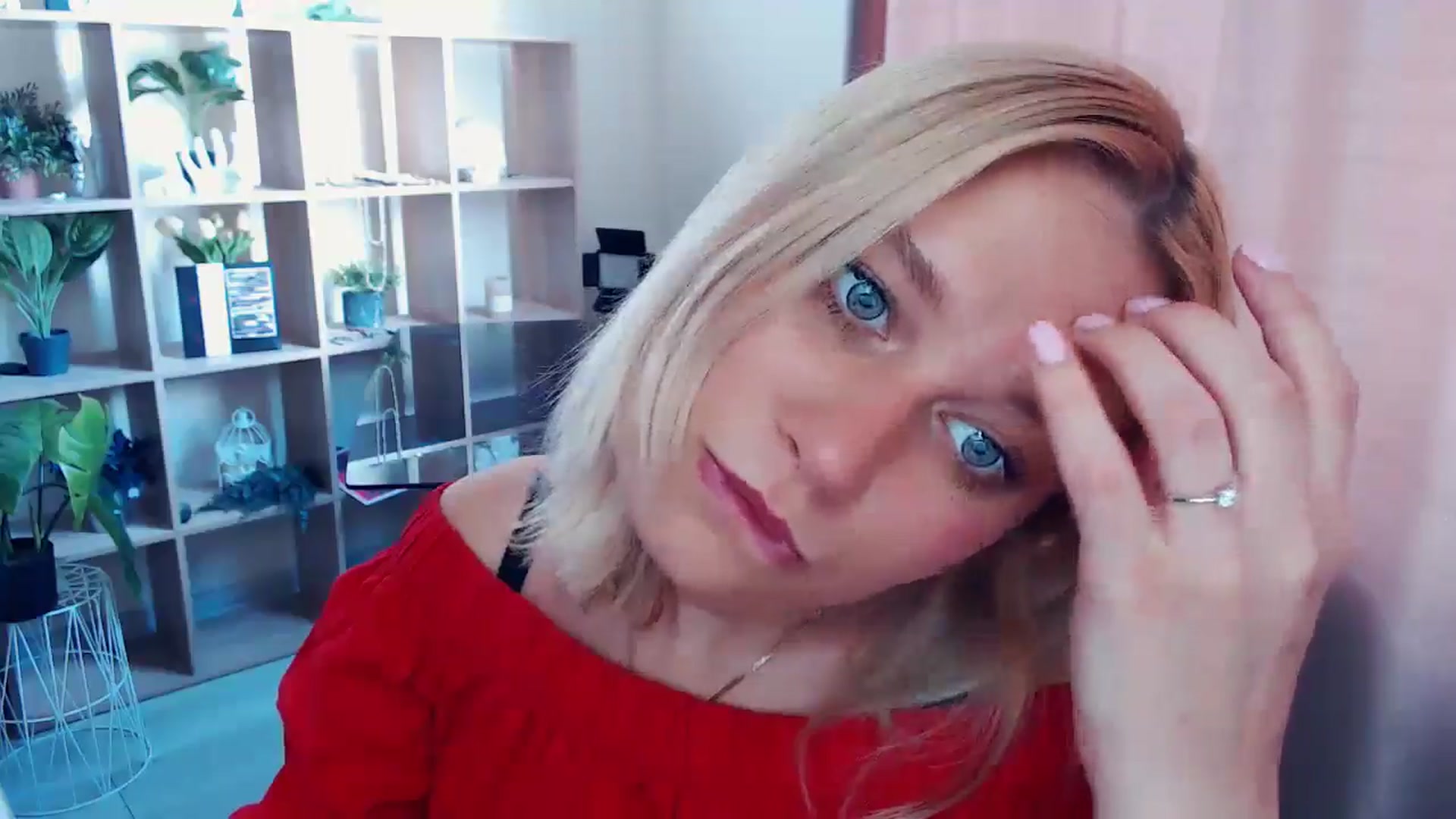 Gallery image thumbnail from Kukla_kolduna's myfreecams stream on, 07/14/2025, 12:32 image 20 of 20