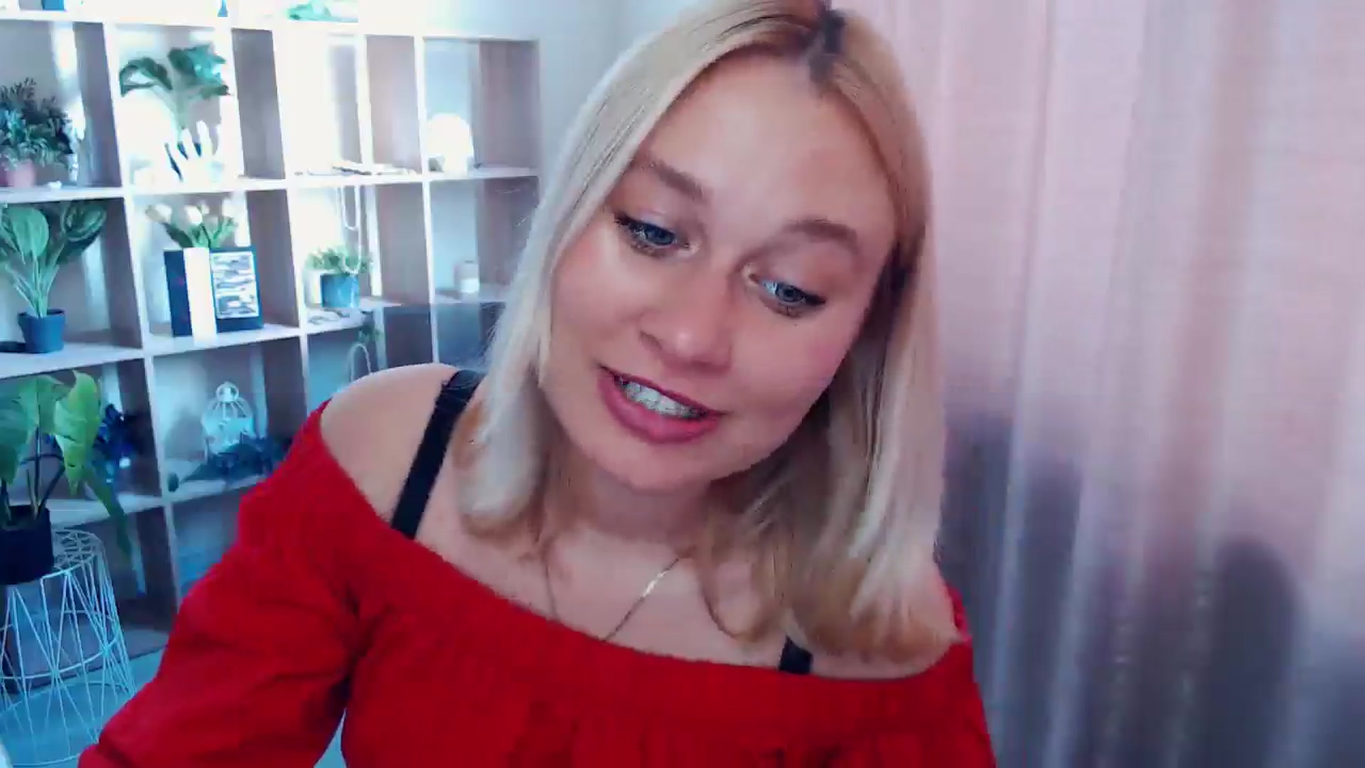 Gallery image thumbnail from Kukla_kolduna's myfreecams stream on, 07/14/2025, 12:32 image 10 of 20