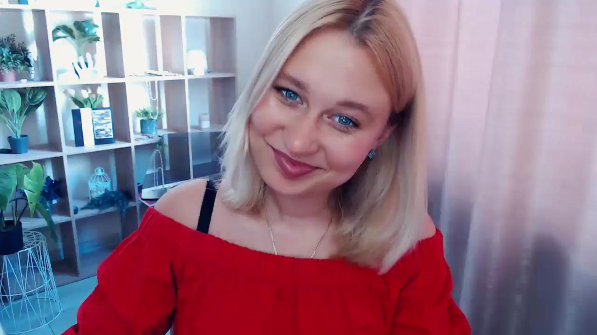 Gallery image thumbnail from Kukla_kolduna's myfreecams stream on, 07/14/2025, 12:32 image 1 of 20