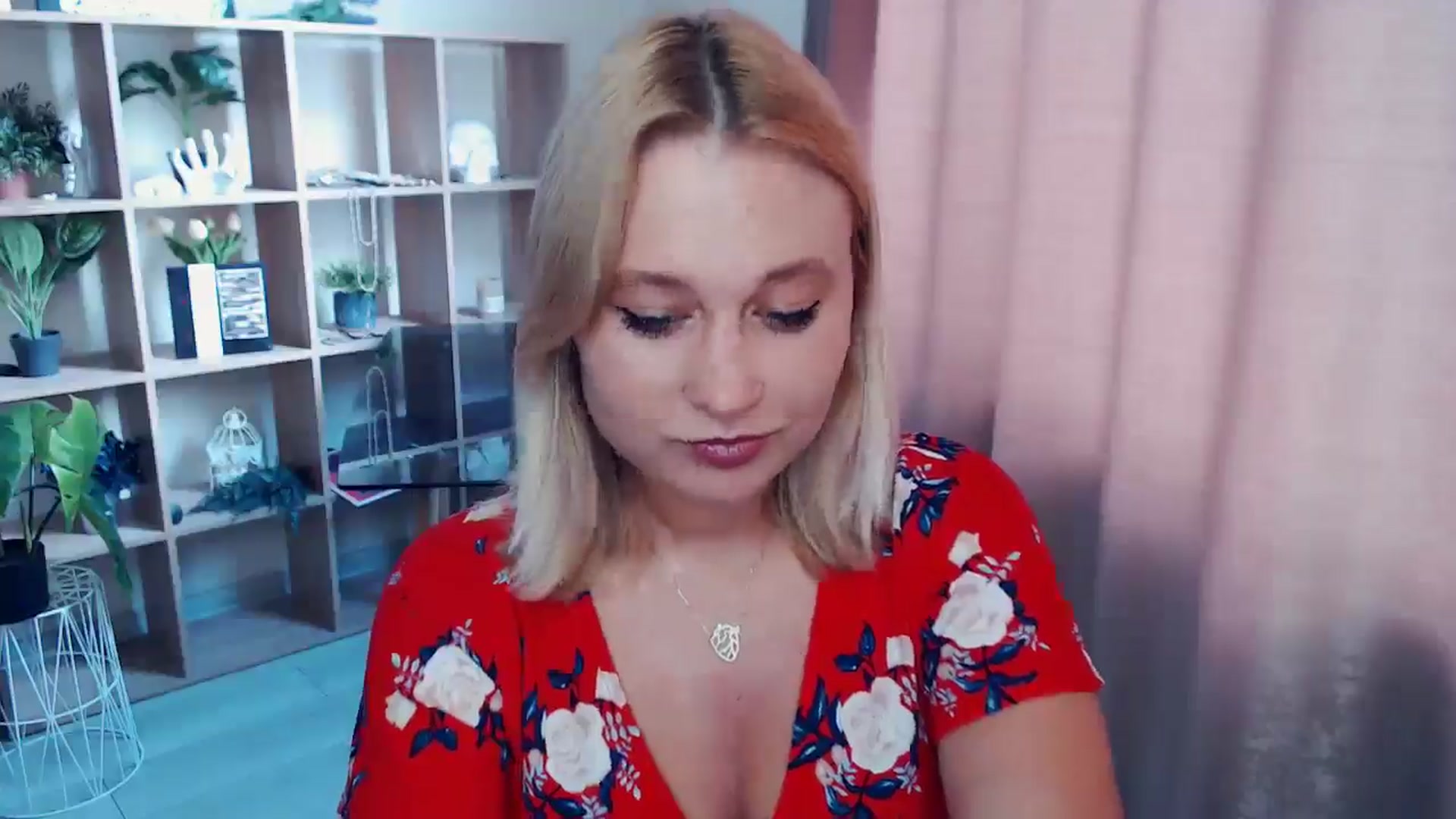 Gallery image thumbnail from Kukla_kolduna's myfreecams stream on, 07/16/2025, 14:42 image 7 of 20