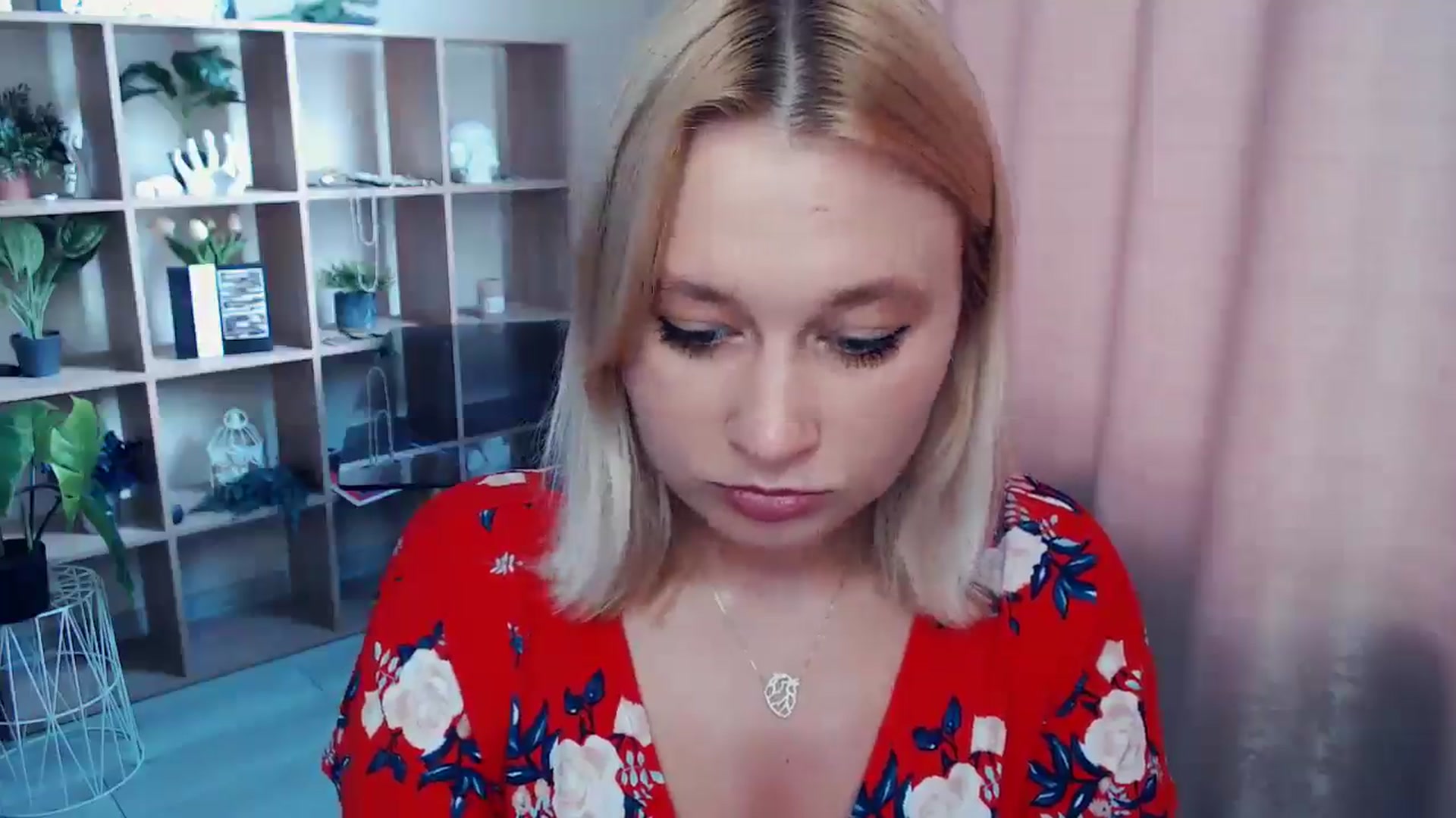 Gallery image thumbnail from Kukla_kolduna's myfreecams stream on, 07/16/2025, 14:42 image 16 of 20
